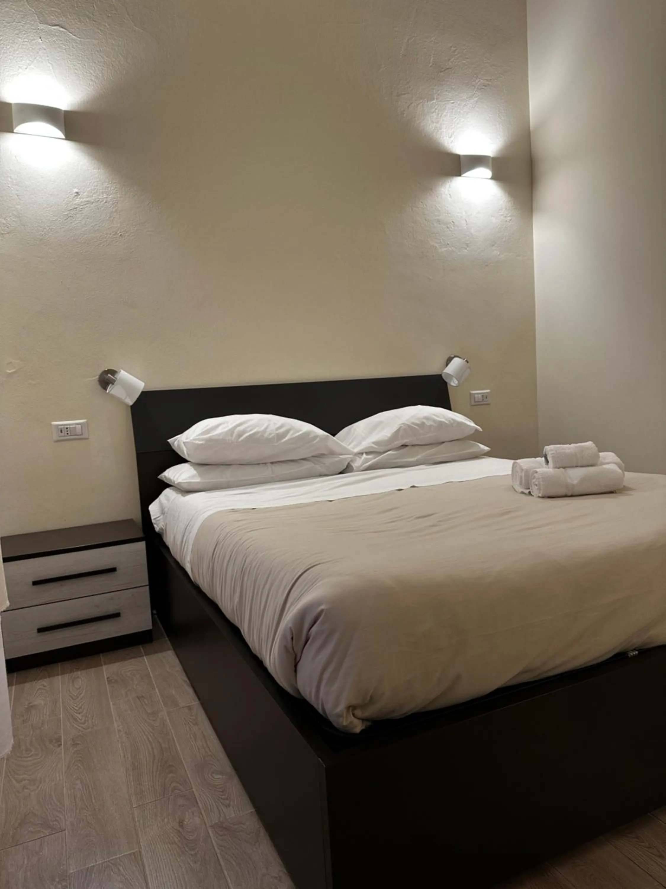 Bedroom, Bed in Domo Achenza