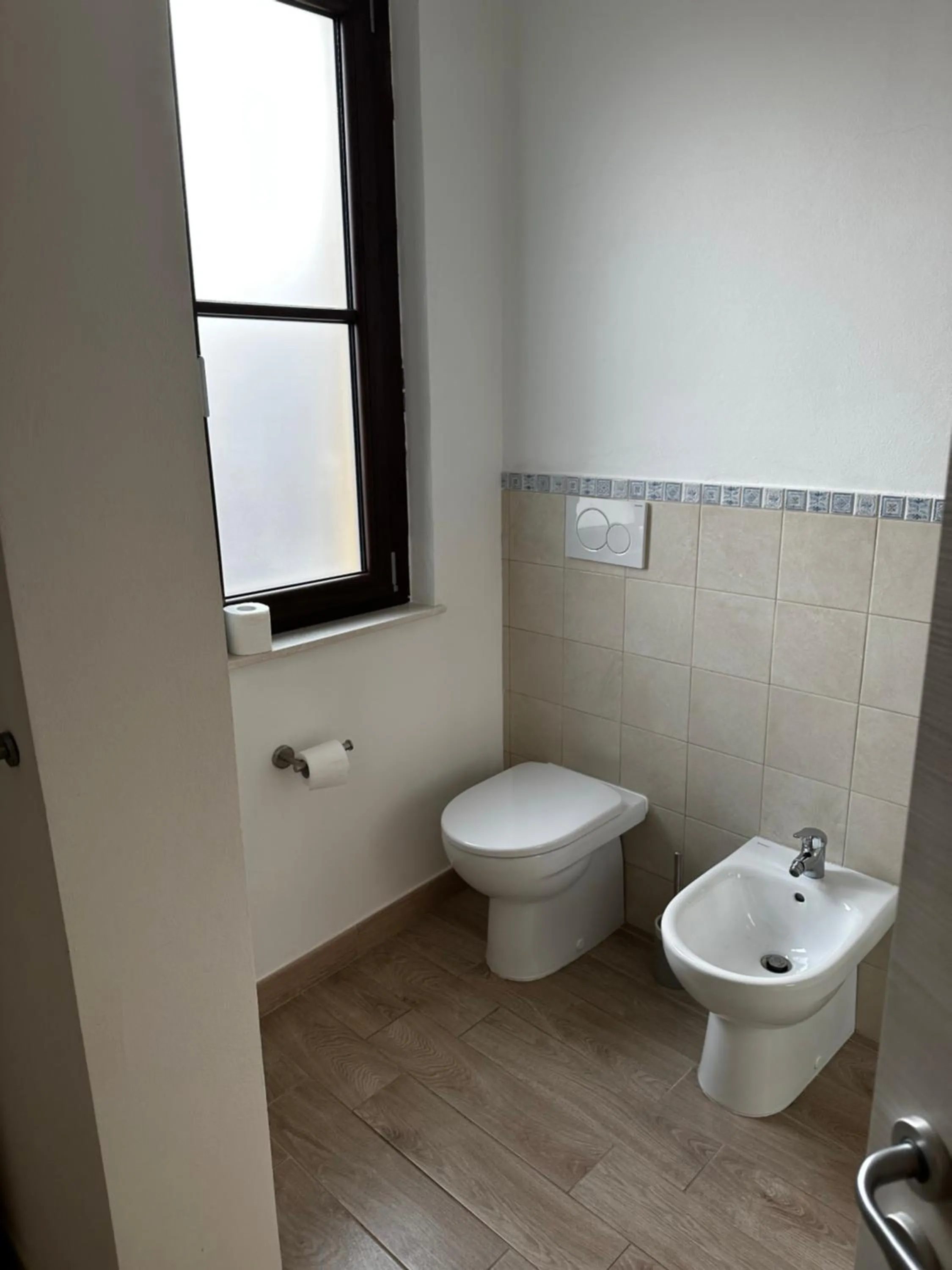 Bathroom in Domo Achenza