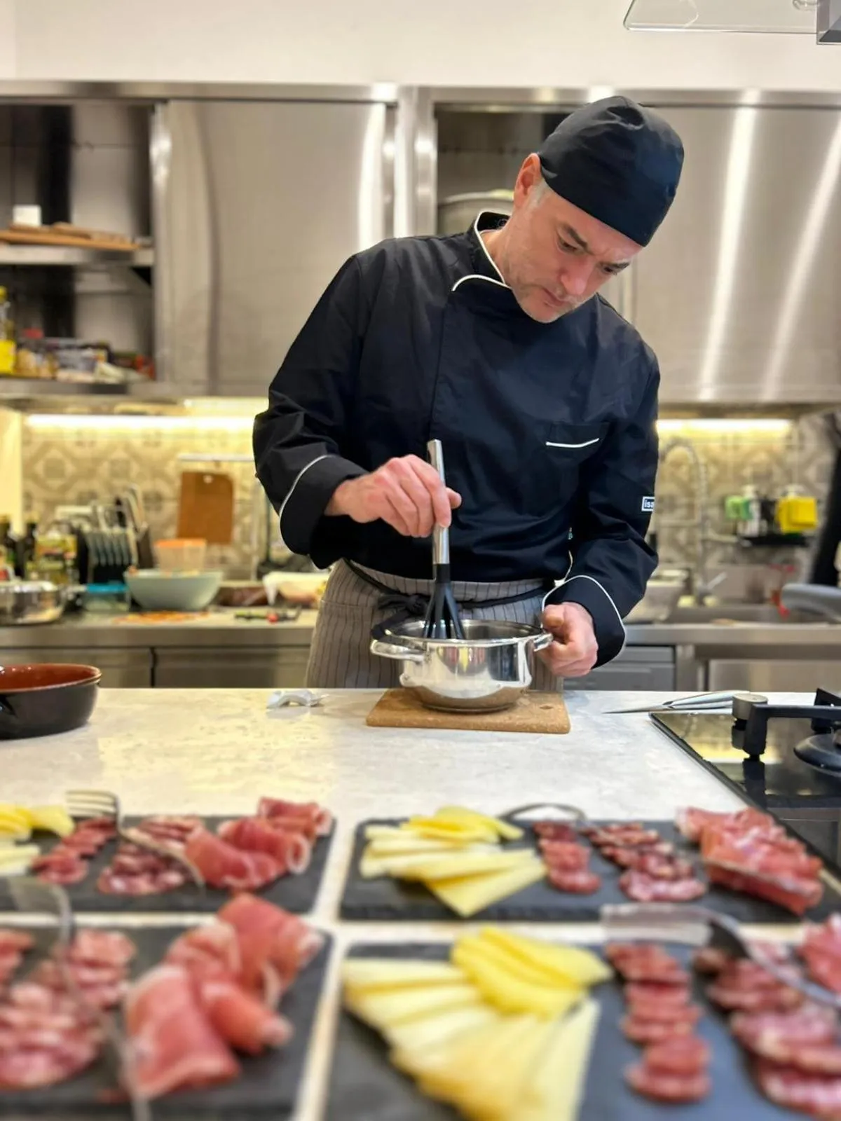 Restaurant/places to eat in Domo Achenza