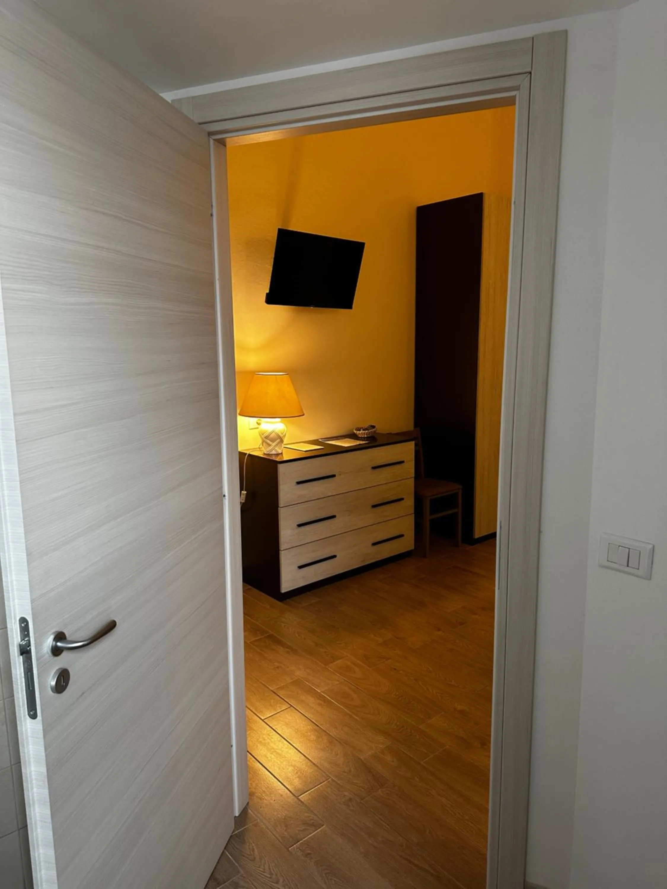 Bathroom, Bed in Domo Achenza