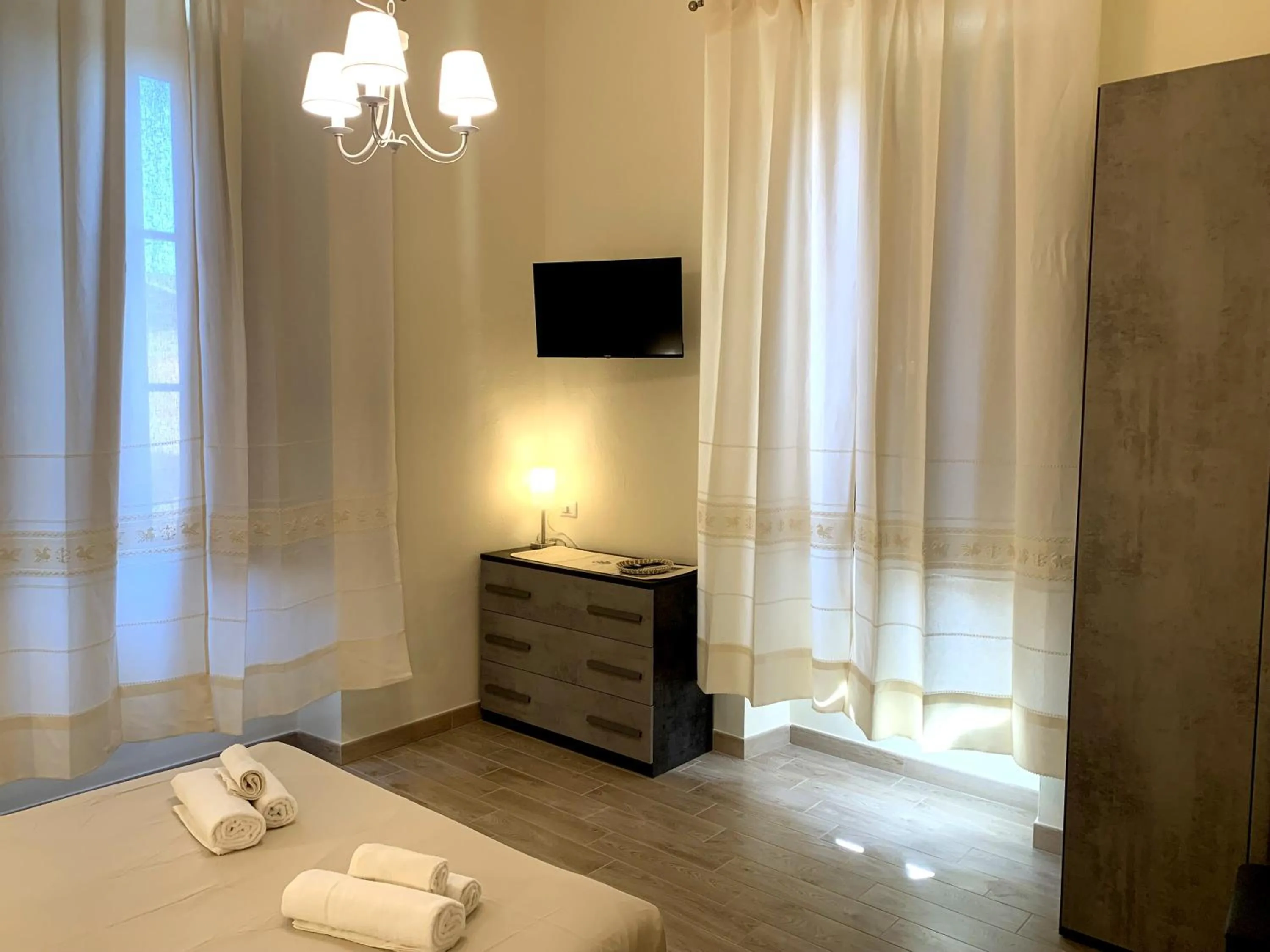 Bedroom, Bed in Domo Achenza