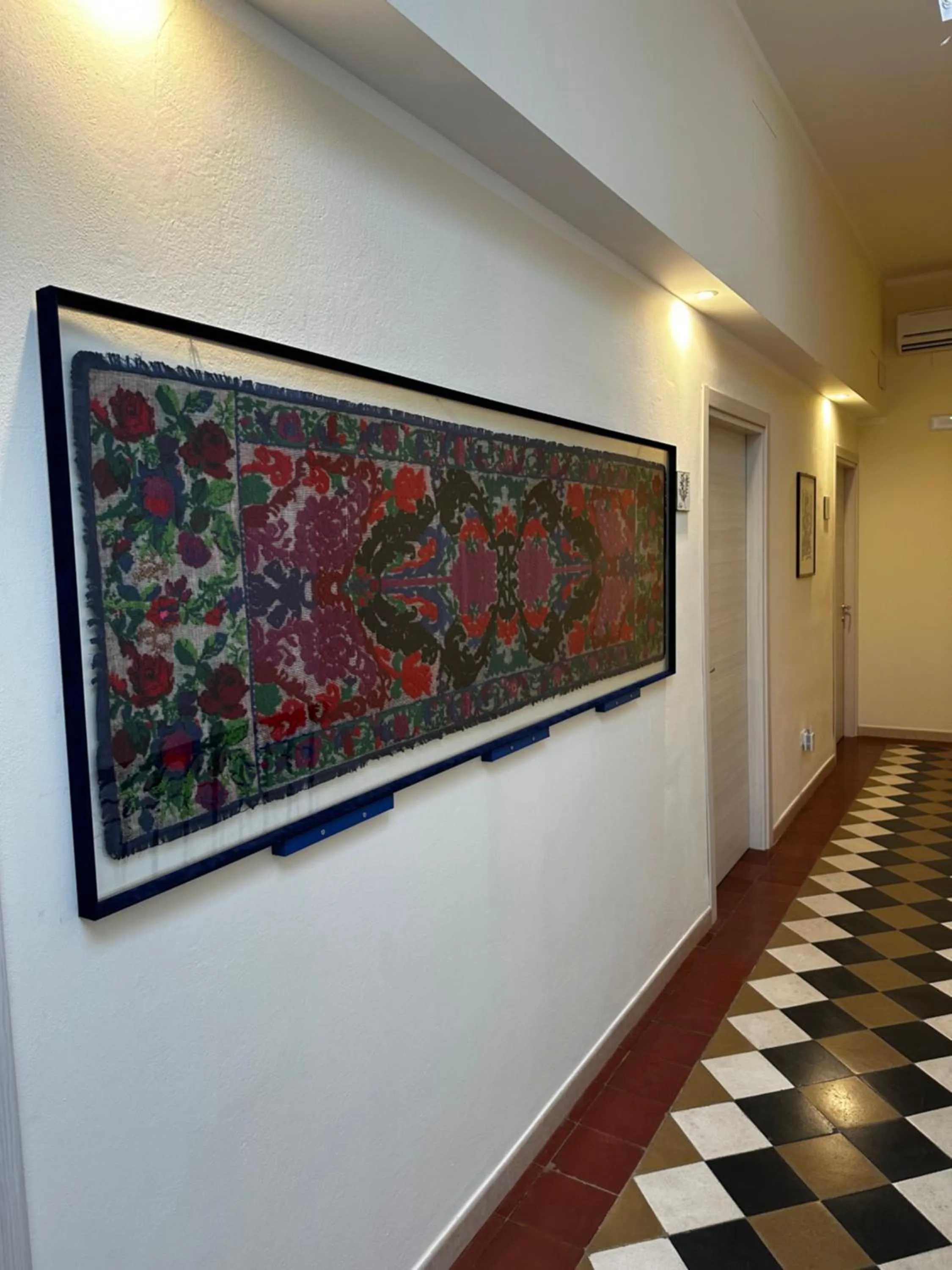 Decorative detail in Domo Achenza