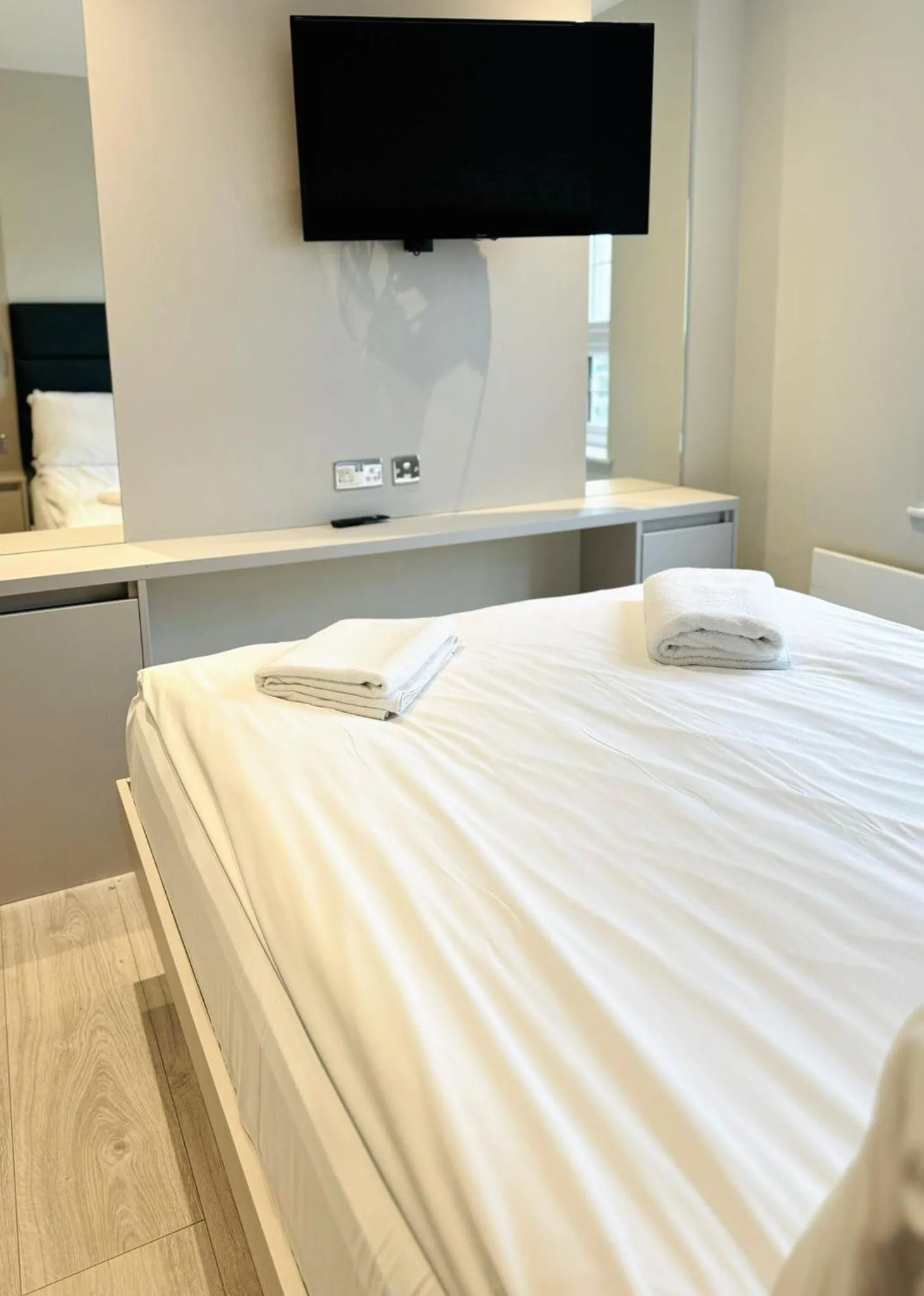 Bed in Victoria Studios