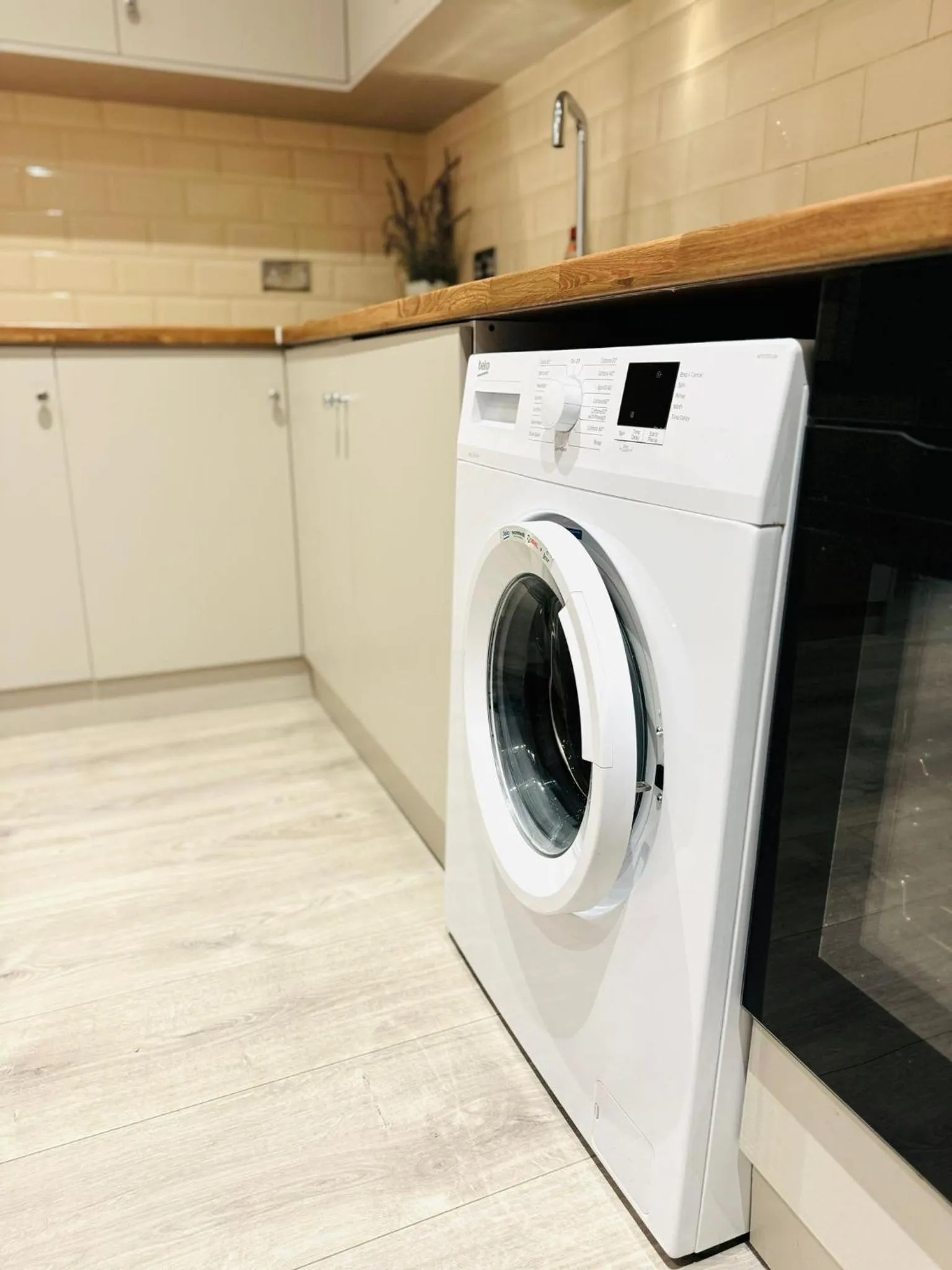 washing machine in Victoria Studios