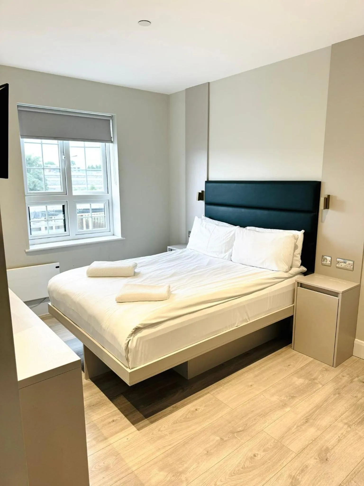 Bed in Victoria Studios