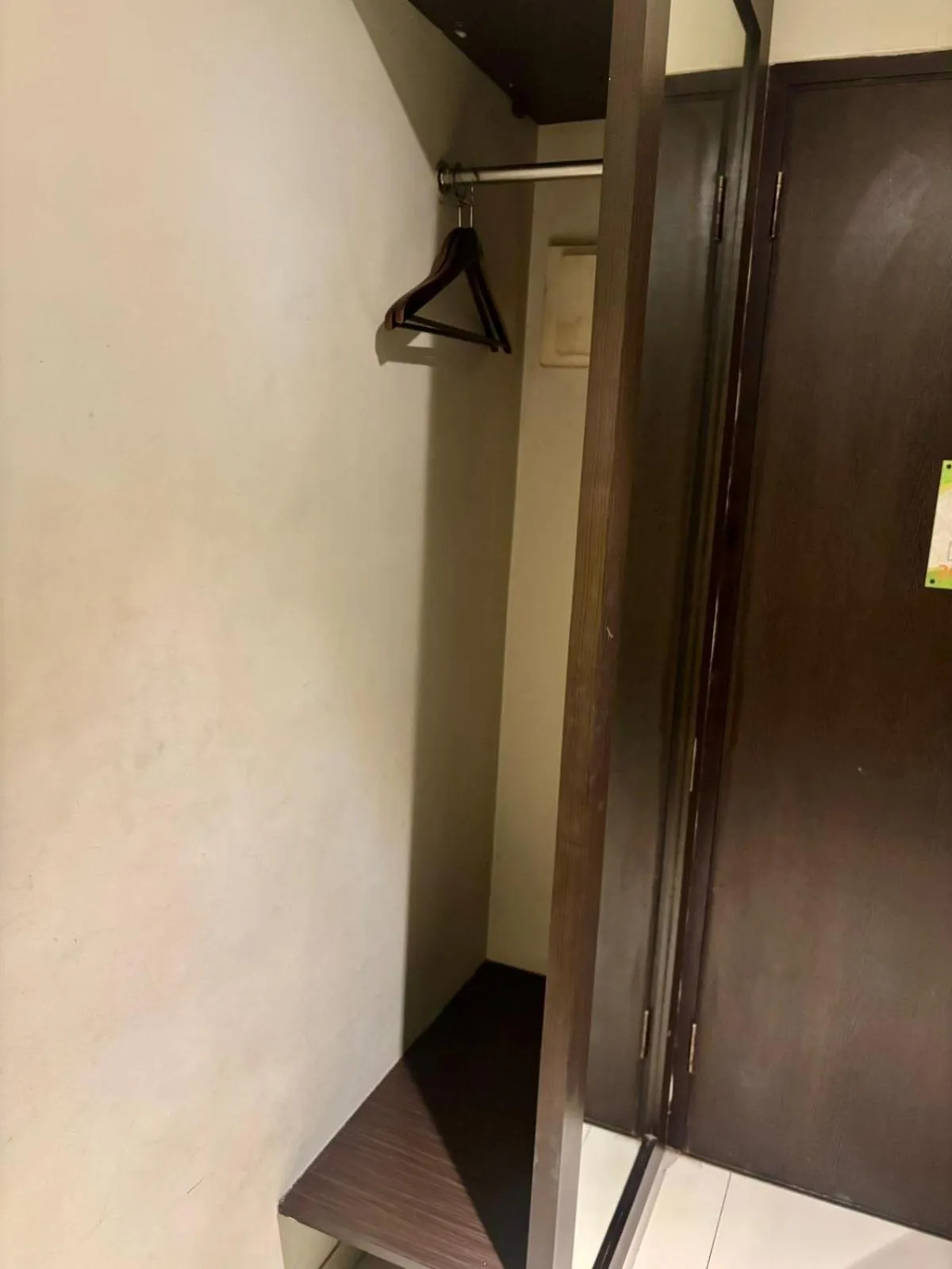 wardrobe in V Hotel Tebet