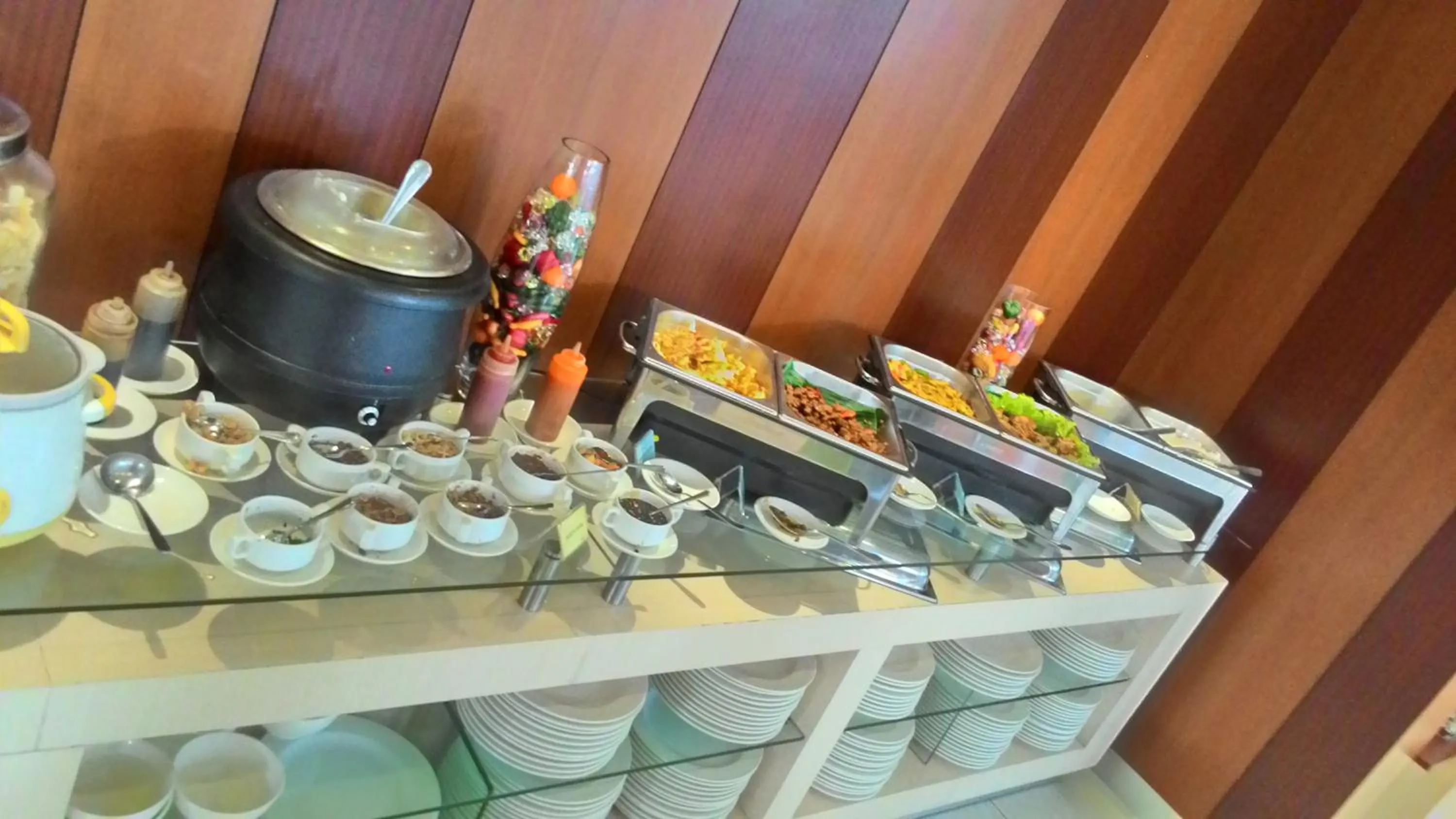 Breakfast in V Hotel Tebet