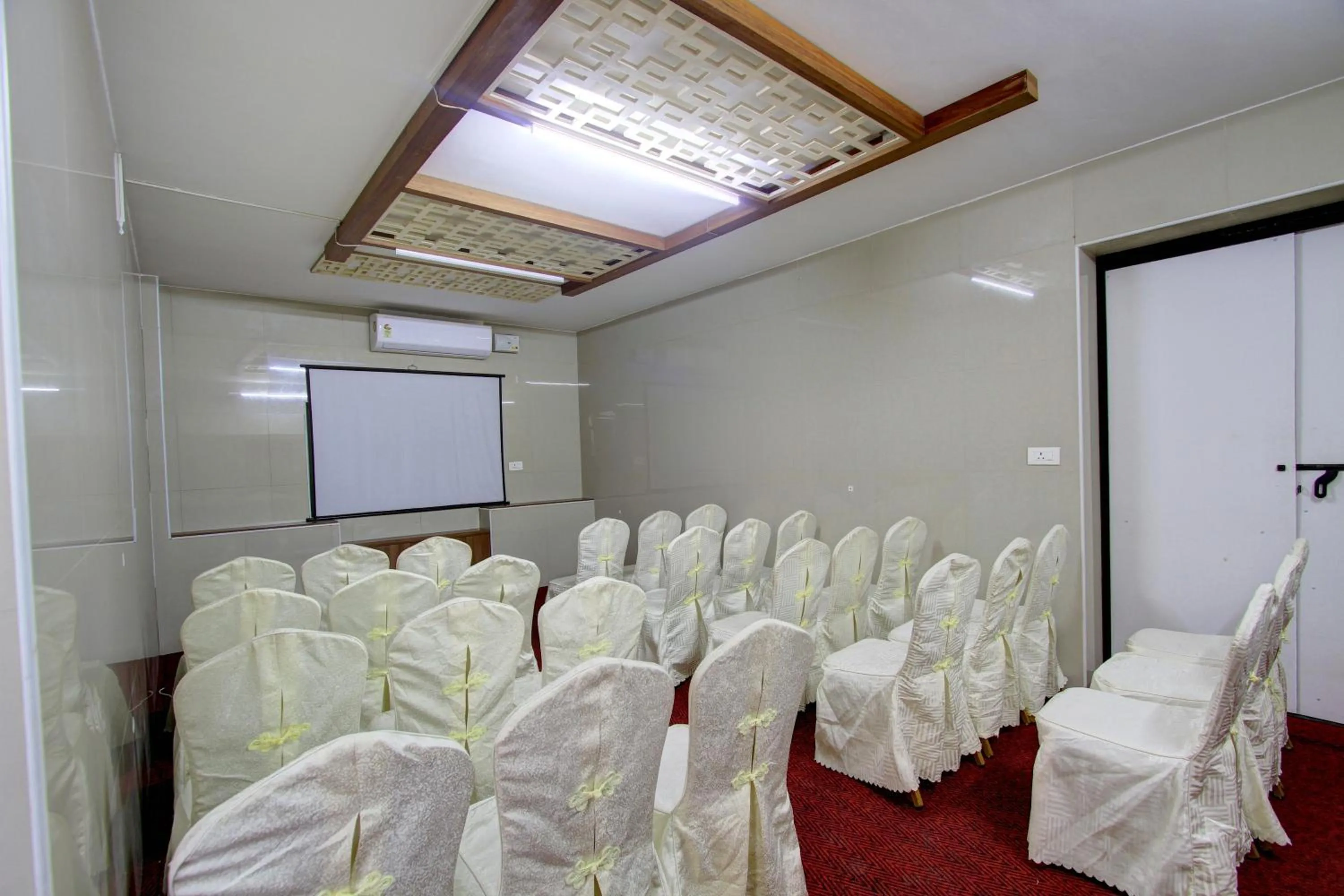 air conditioner in Hotel Prince Gardens