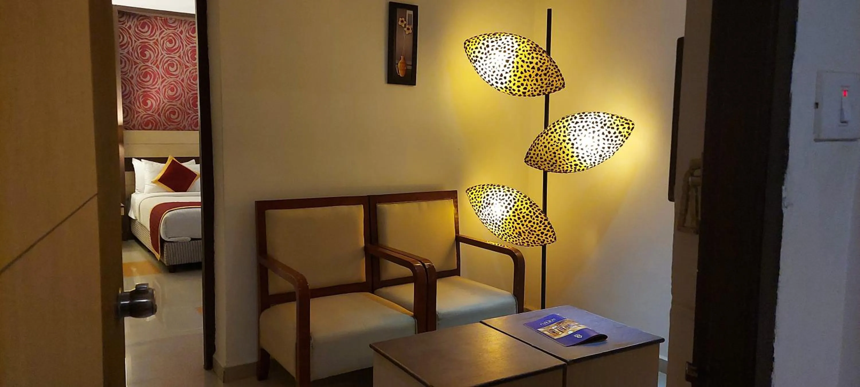 Living room in SRM Hotel