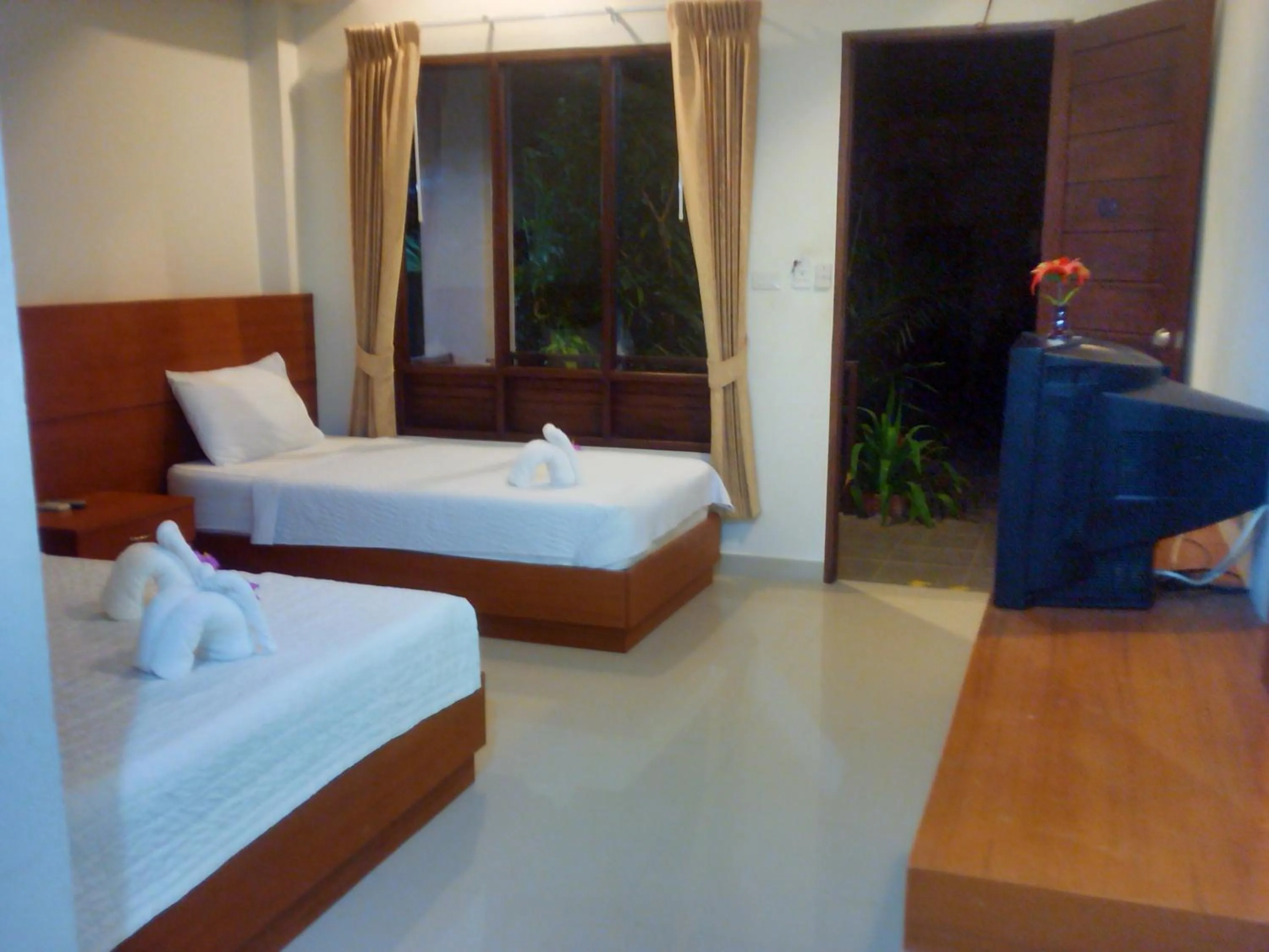 Photo of the whole room, Bed in Modern Resort