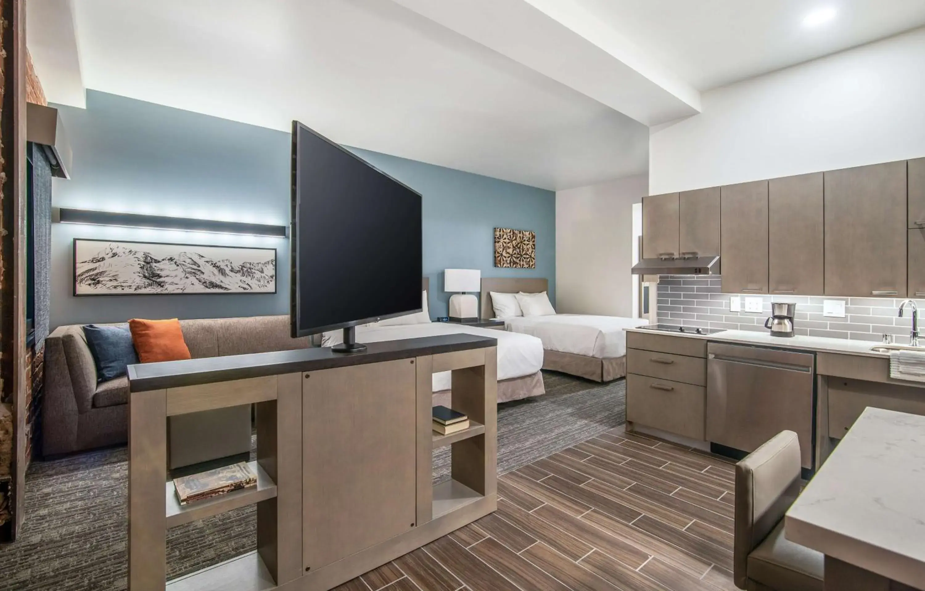 Studio Suite with Two Queen Beds with Sofa Bed, Kitchen and Tub - Disability Access in Hyatt House Sacramento-Midtown Studio Suite with Two Queen Beds with Sofa Bed, Kitchen and Tub - Disability Access in Hyatt House Sacramento-Midtown