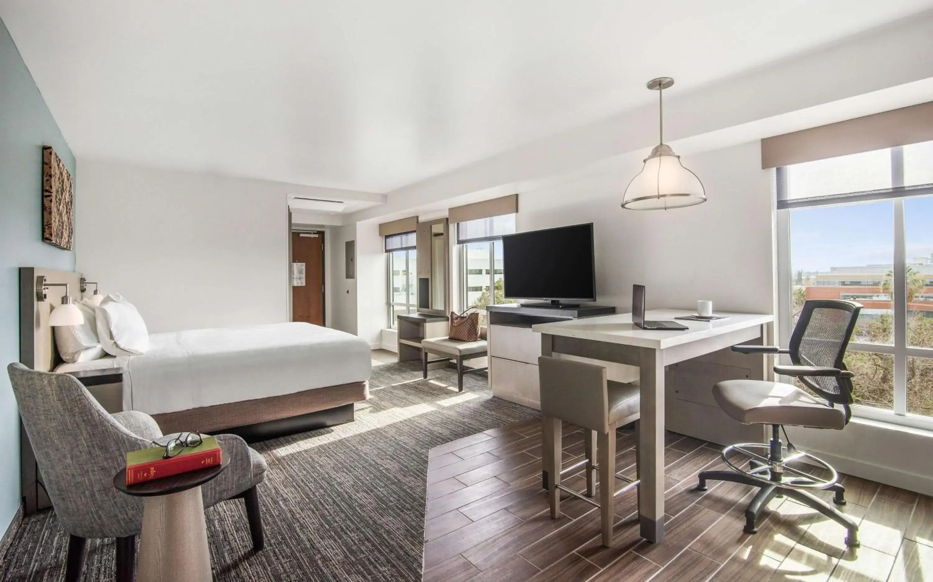 Sutters Fort King Studio Suite with Kitchen and Balcony in Hyatt House Sacramento-Midtown Sutters Fort King Studio Suite with Kitchen and Balcony in Hyatt House Sacramento-Midtown