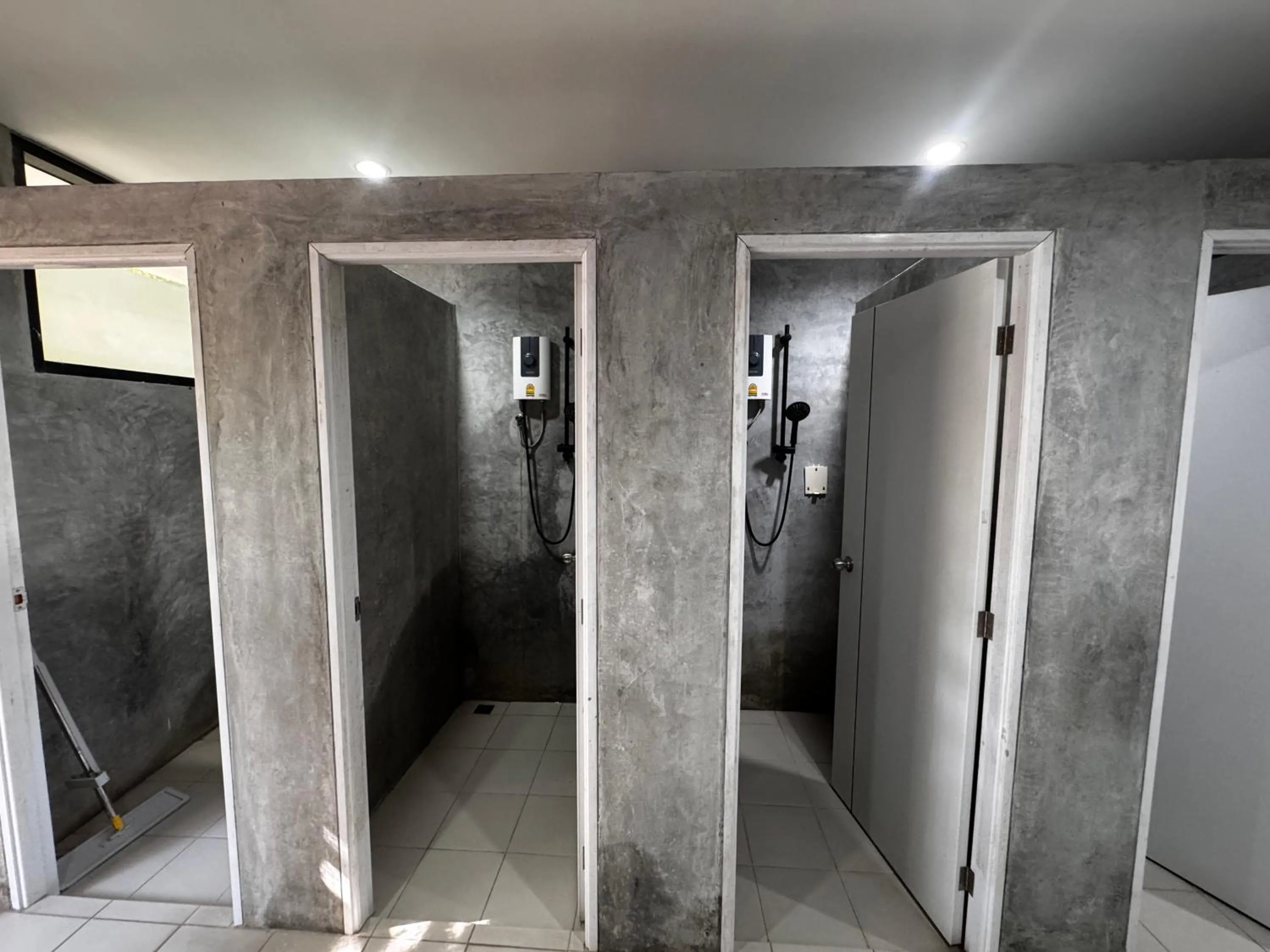 Bathroom in Phuket Muay Thai Hotel Rawai Beach