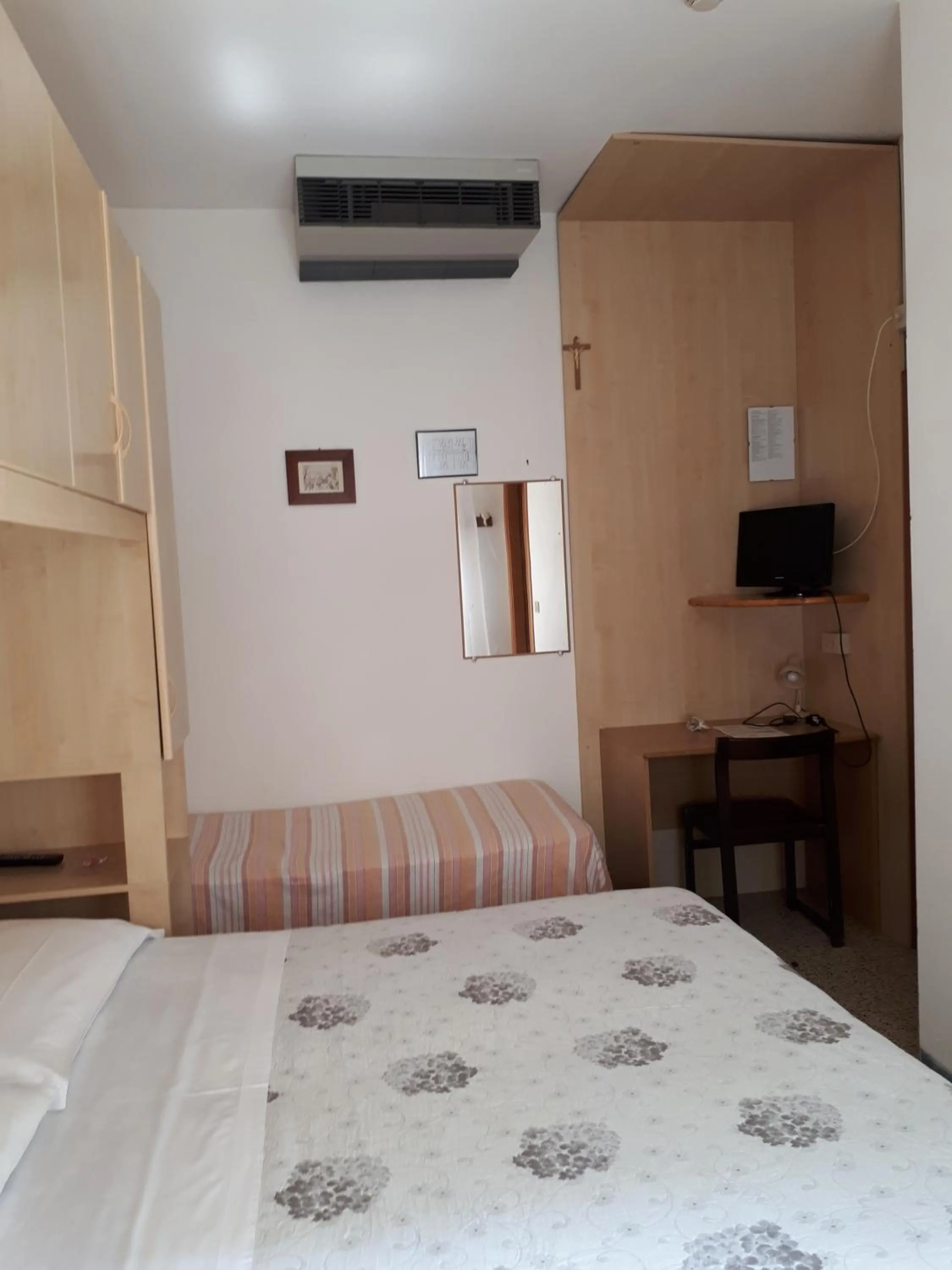 Bed in Hotel Villa Dina