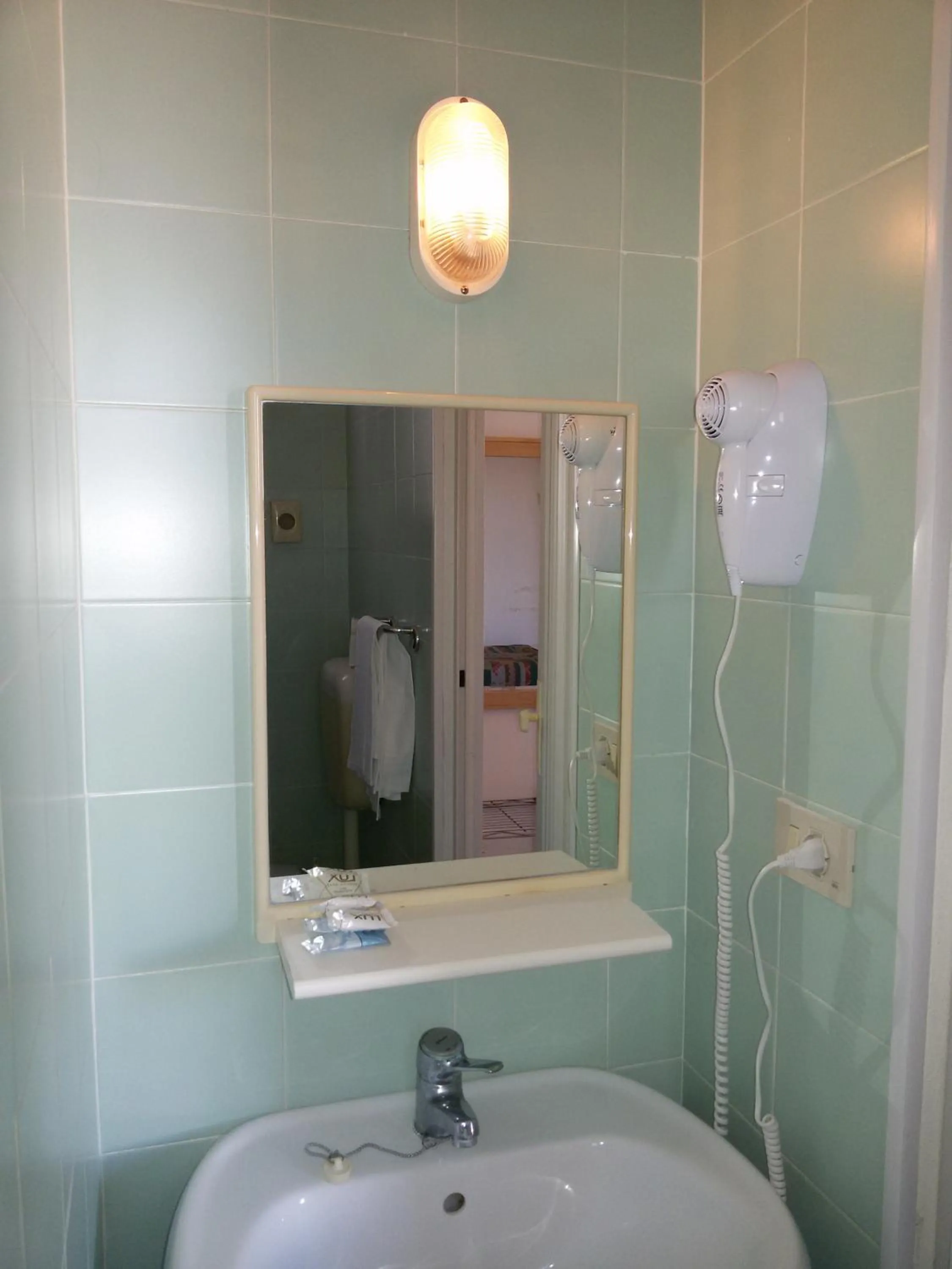 Bathroom in Hotel Villa Dina