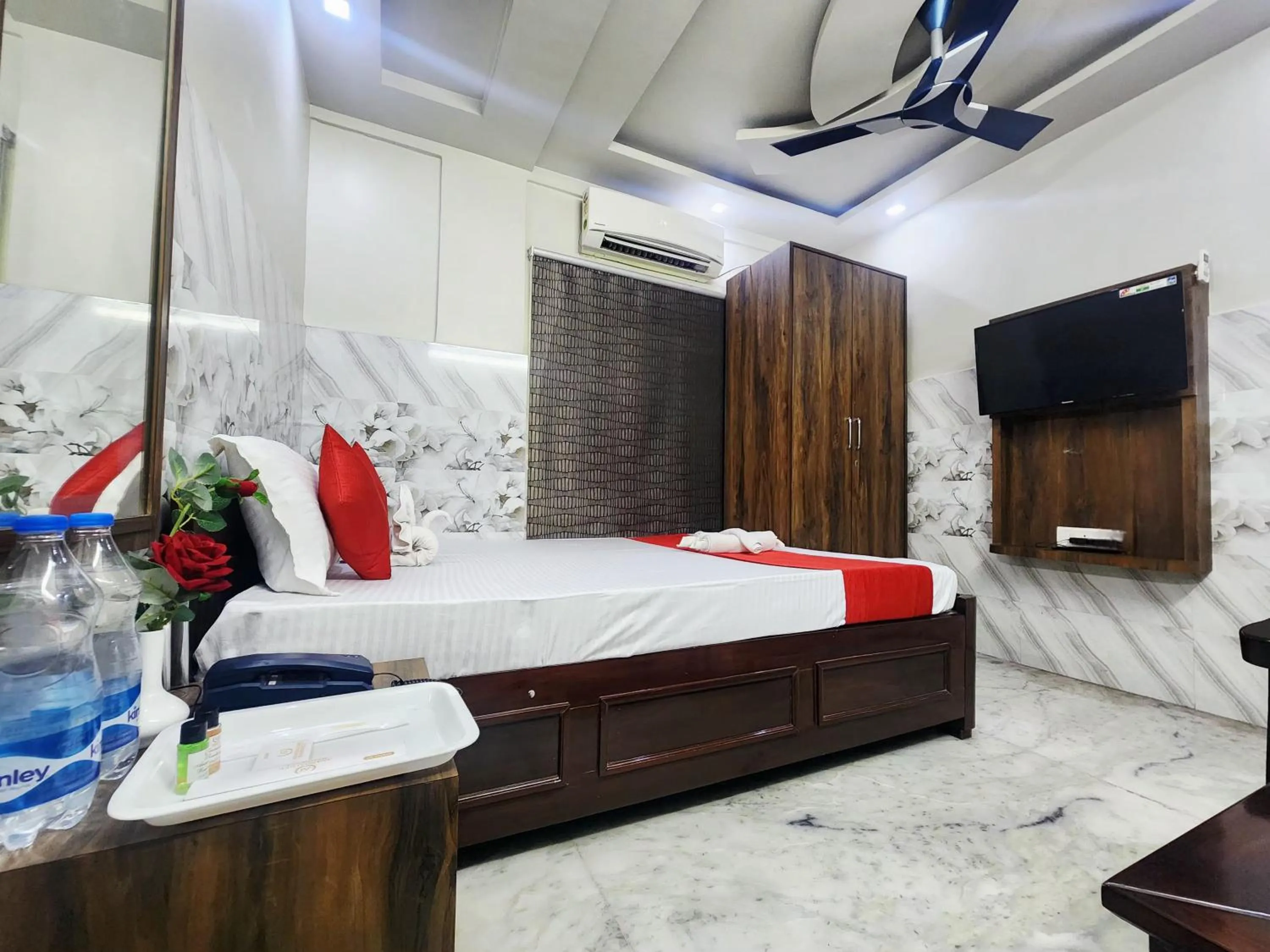 TV and multimedia, Bed in ANANDALOKE RESIDENCY