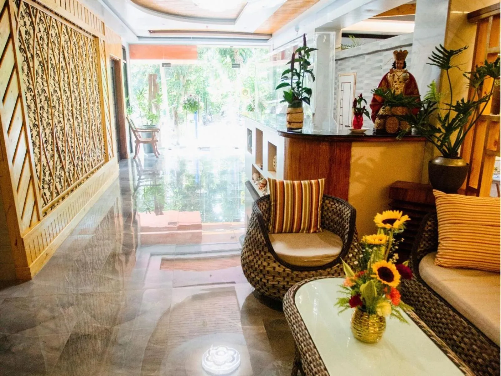 Lobby or reception in ARC Homes Hotel Panglao powered by Cocotel