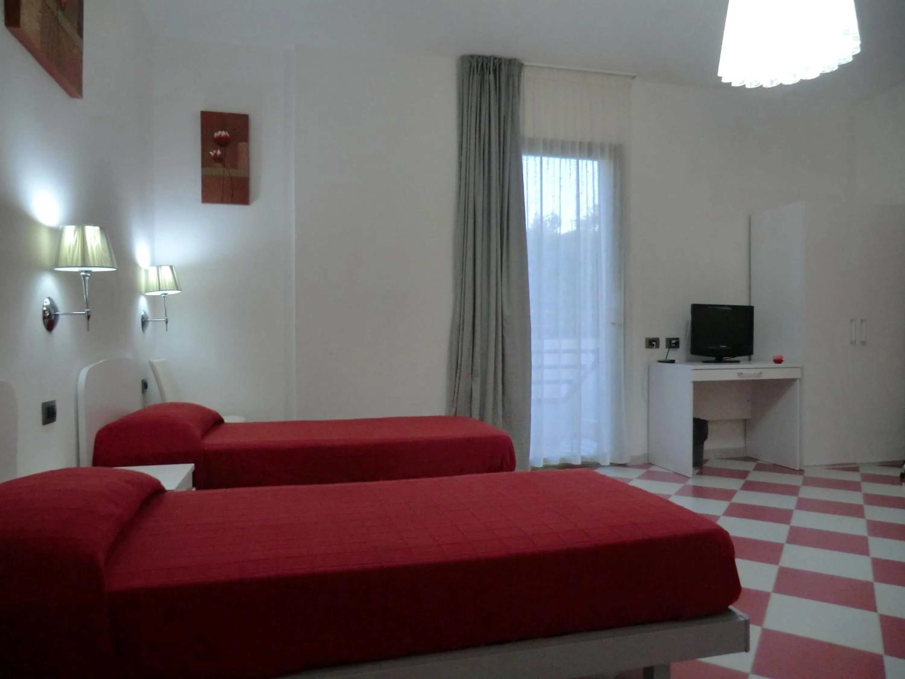 Photo of the whole room, Bed in Mediterraneo Mare e Sole