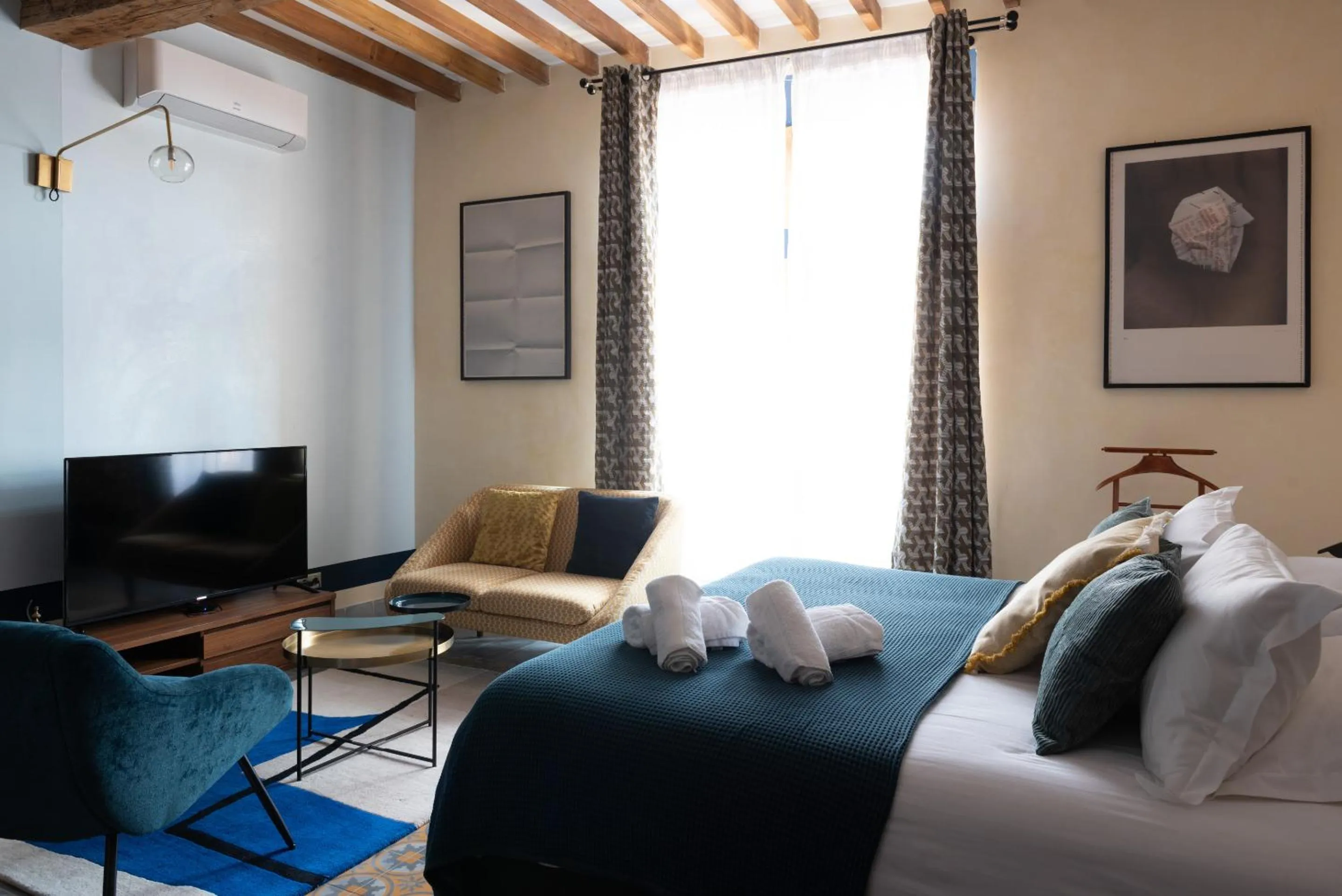 Bedroom in La Maison d'en Bas des Seigneurs