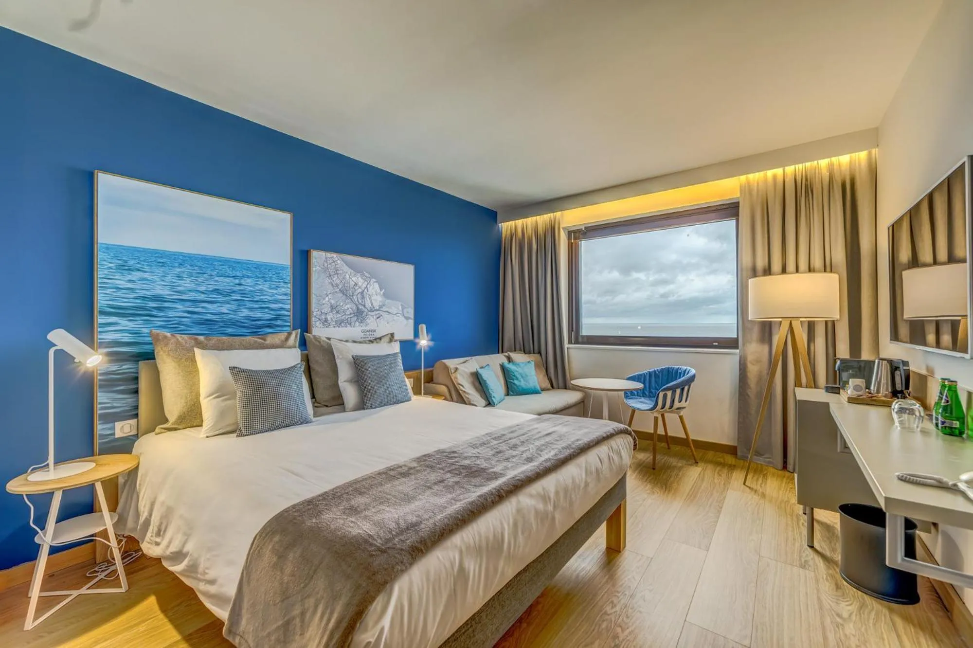 furniture, Bed in Novotel Gdańsk Marina