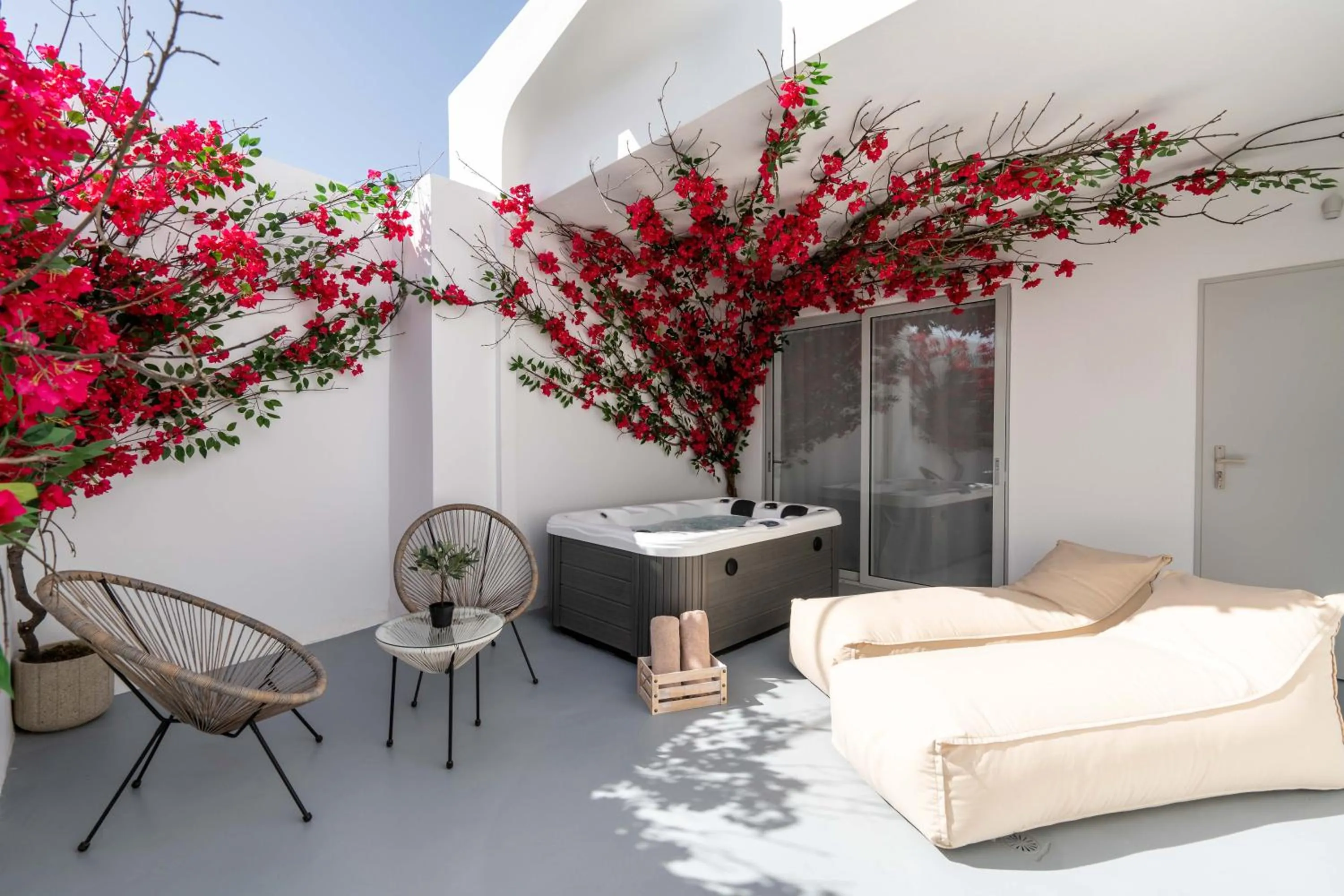 Patio in Cycladic Suites & Spa