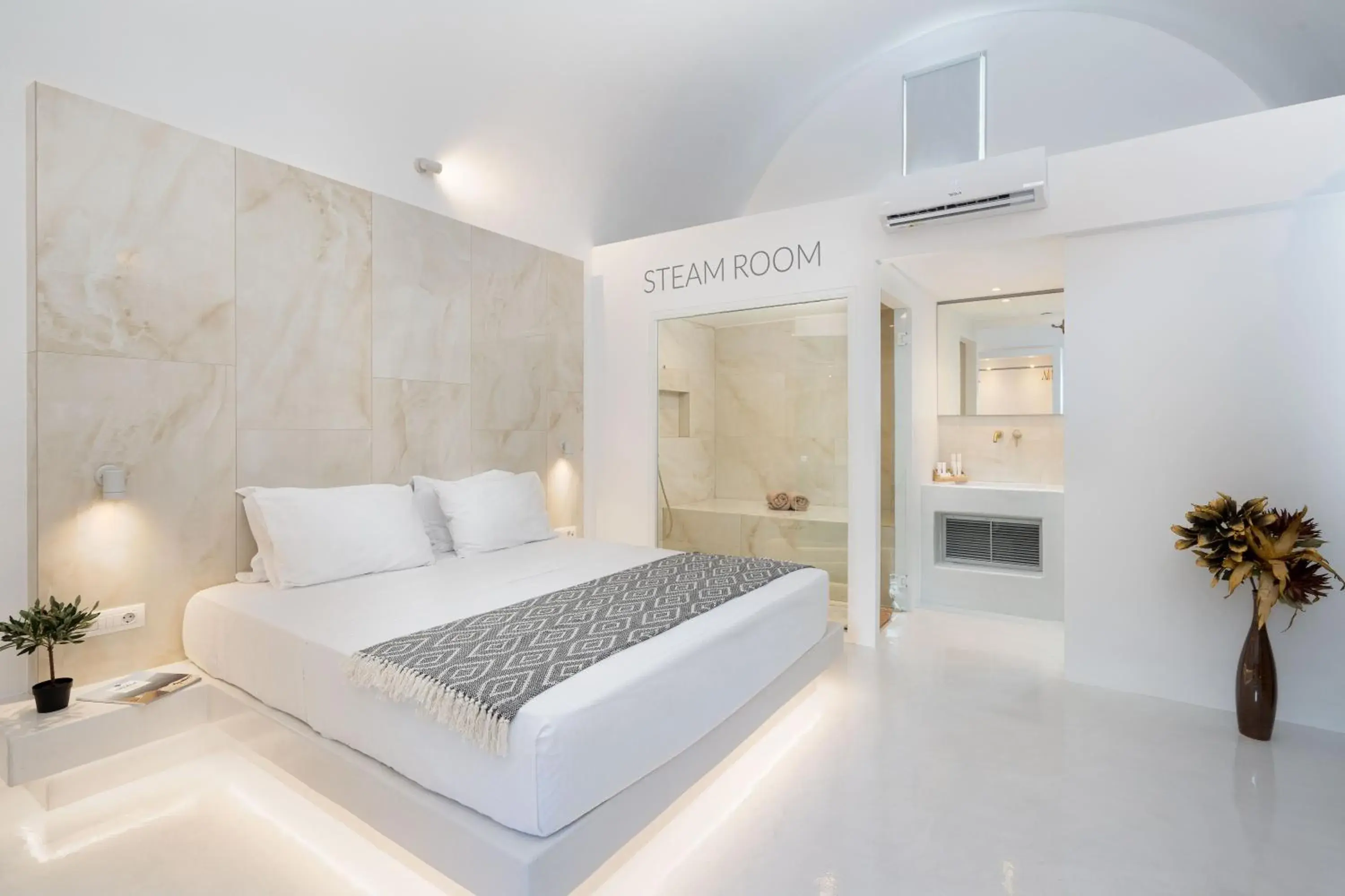 Honeymoon Suite with Sea View, Private Heated Pool & Steam Room in Cycladic Suites & Spa Honeymoon Suite with Sea View, Private Heated Pool & Steam Room in Cycladic Suites & Spa