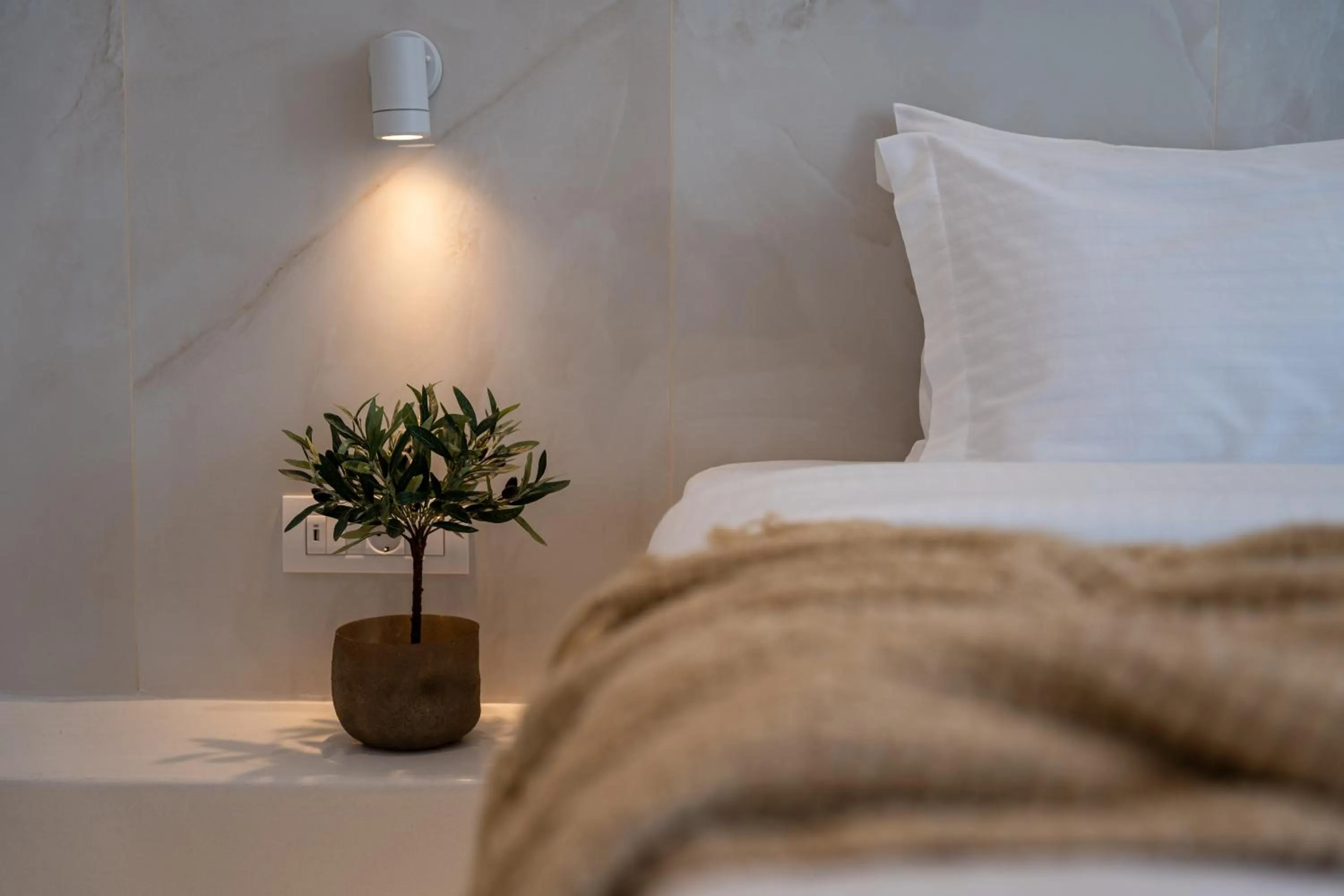 Bedroom, Bed in Cycladic Suites & Spa