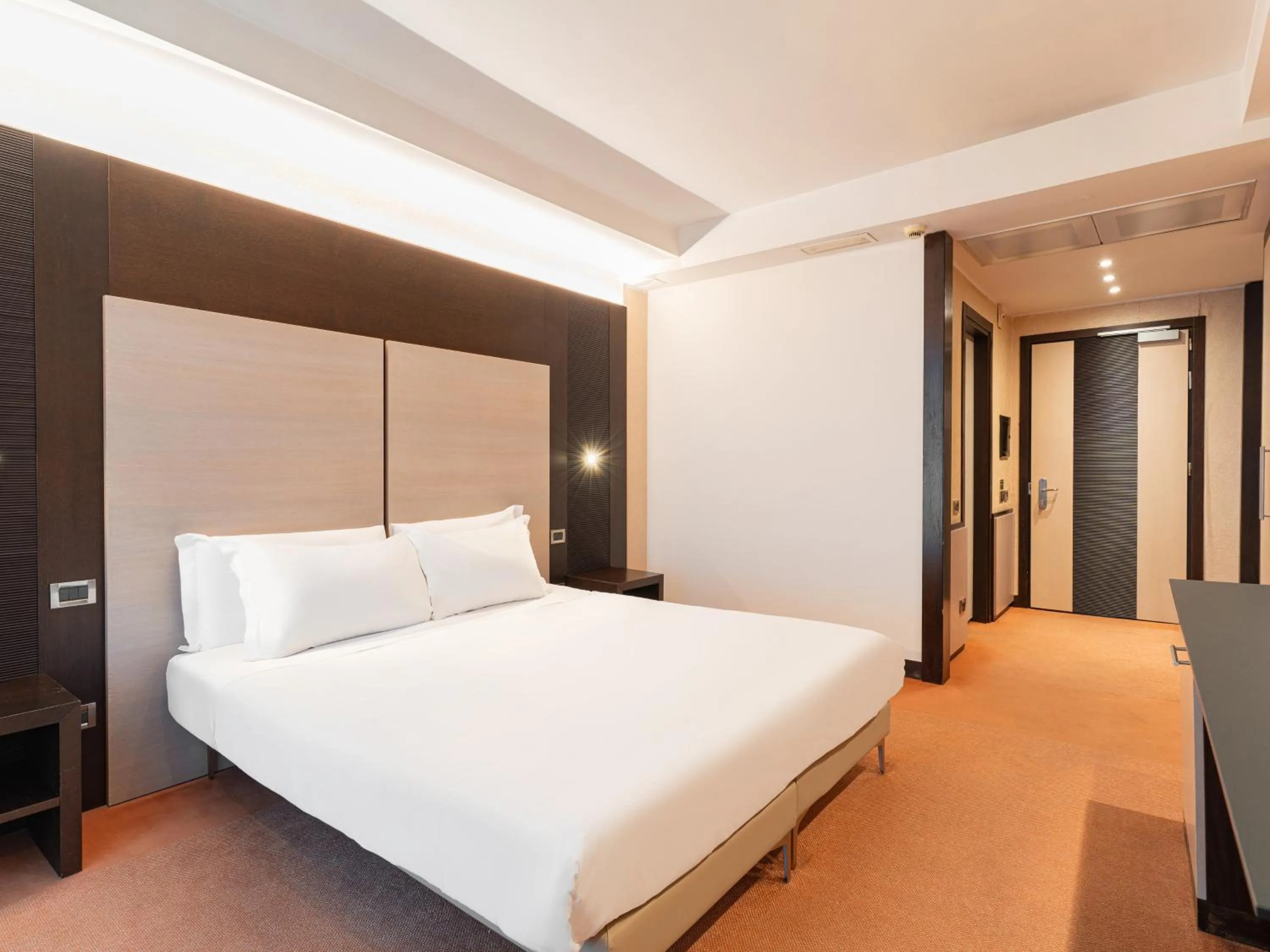 Bedroom, Bed in B&B HOTEL Napoli San Mauro