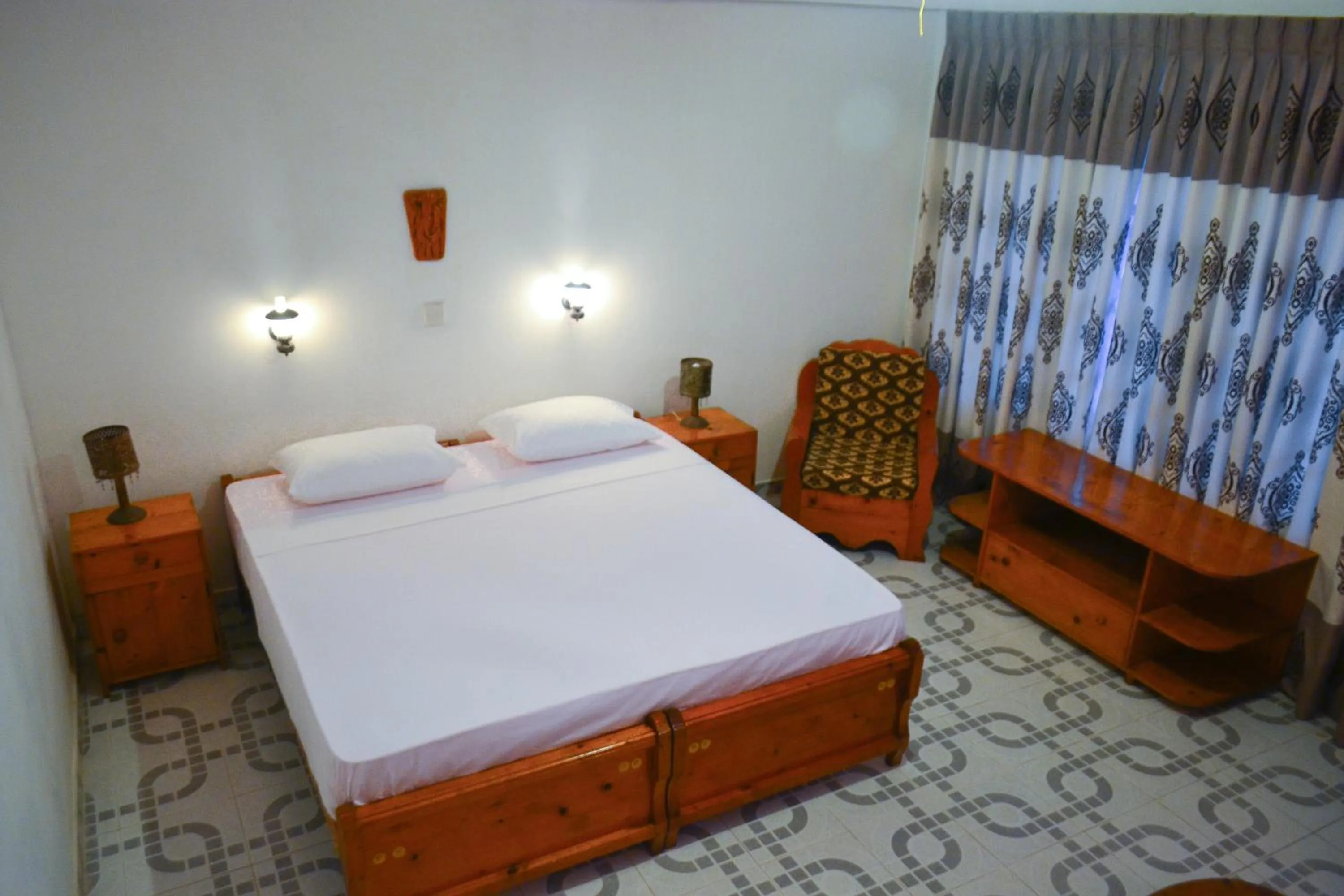 Bedroom, Bed in Hotel Thai Lanka