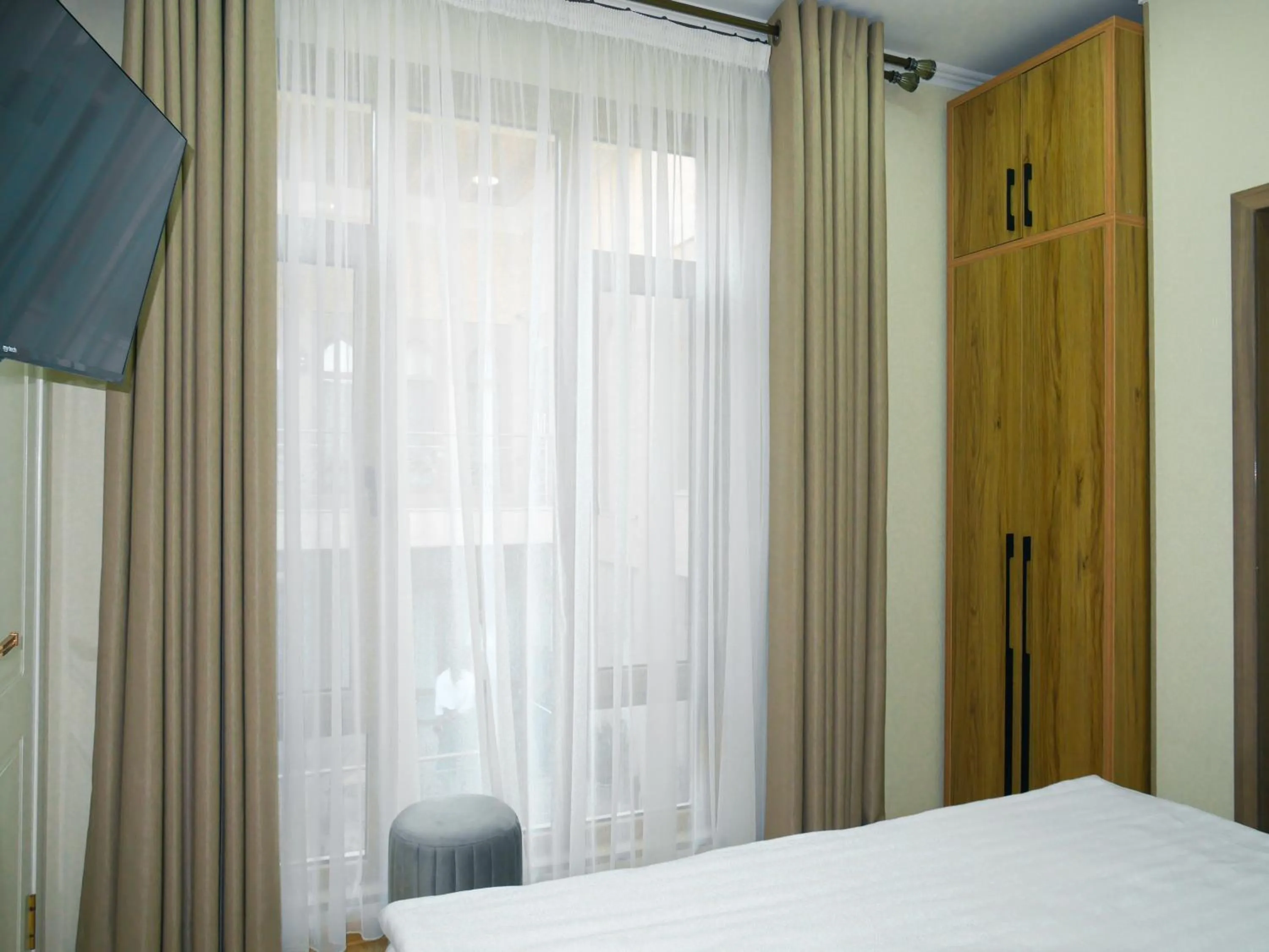 TV and multimedia, Bed in Oasis Boutique