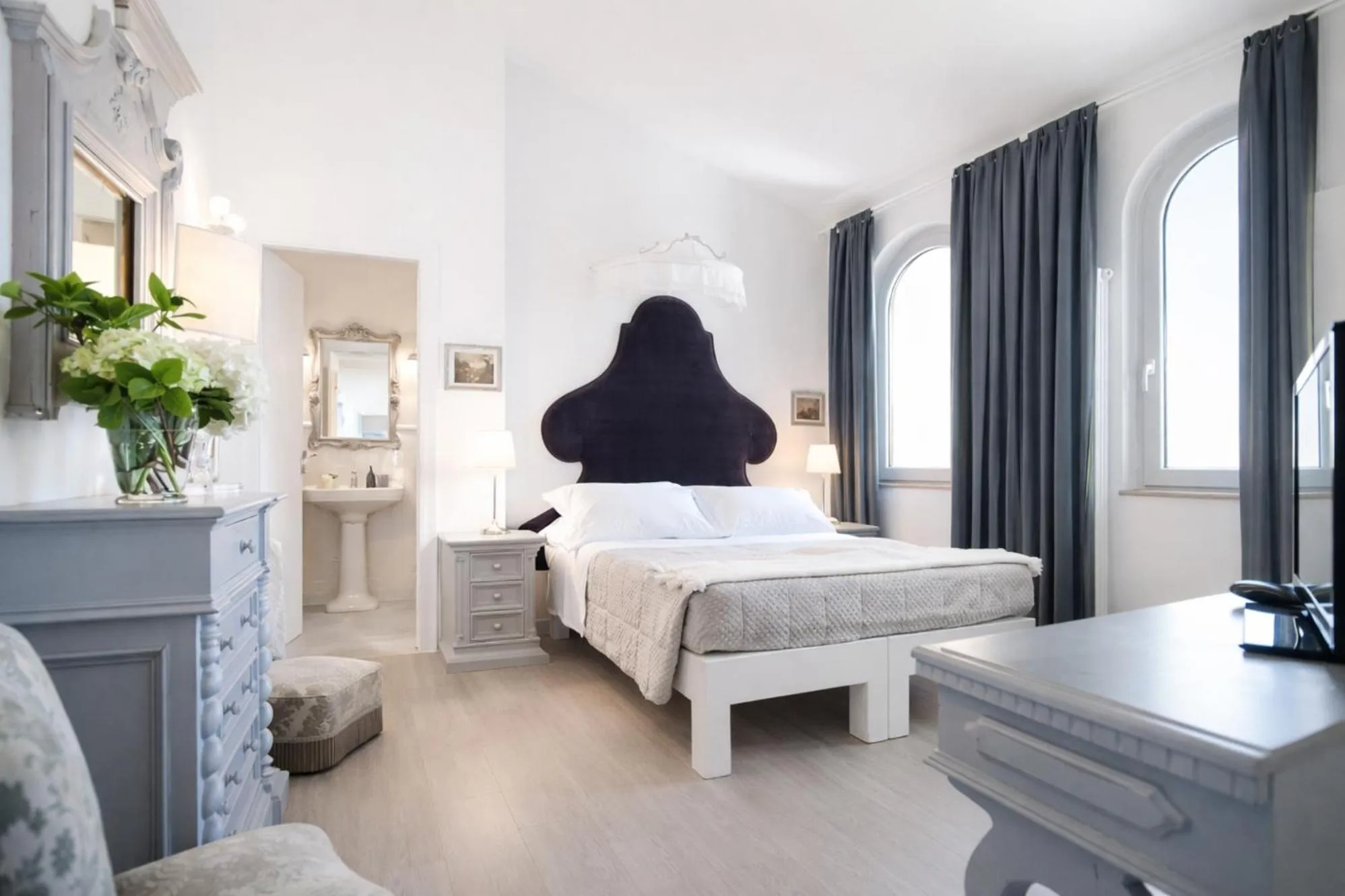 Bed in Country Lodge B&B