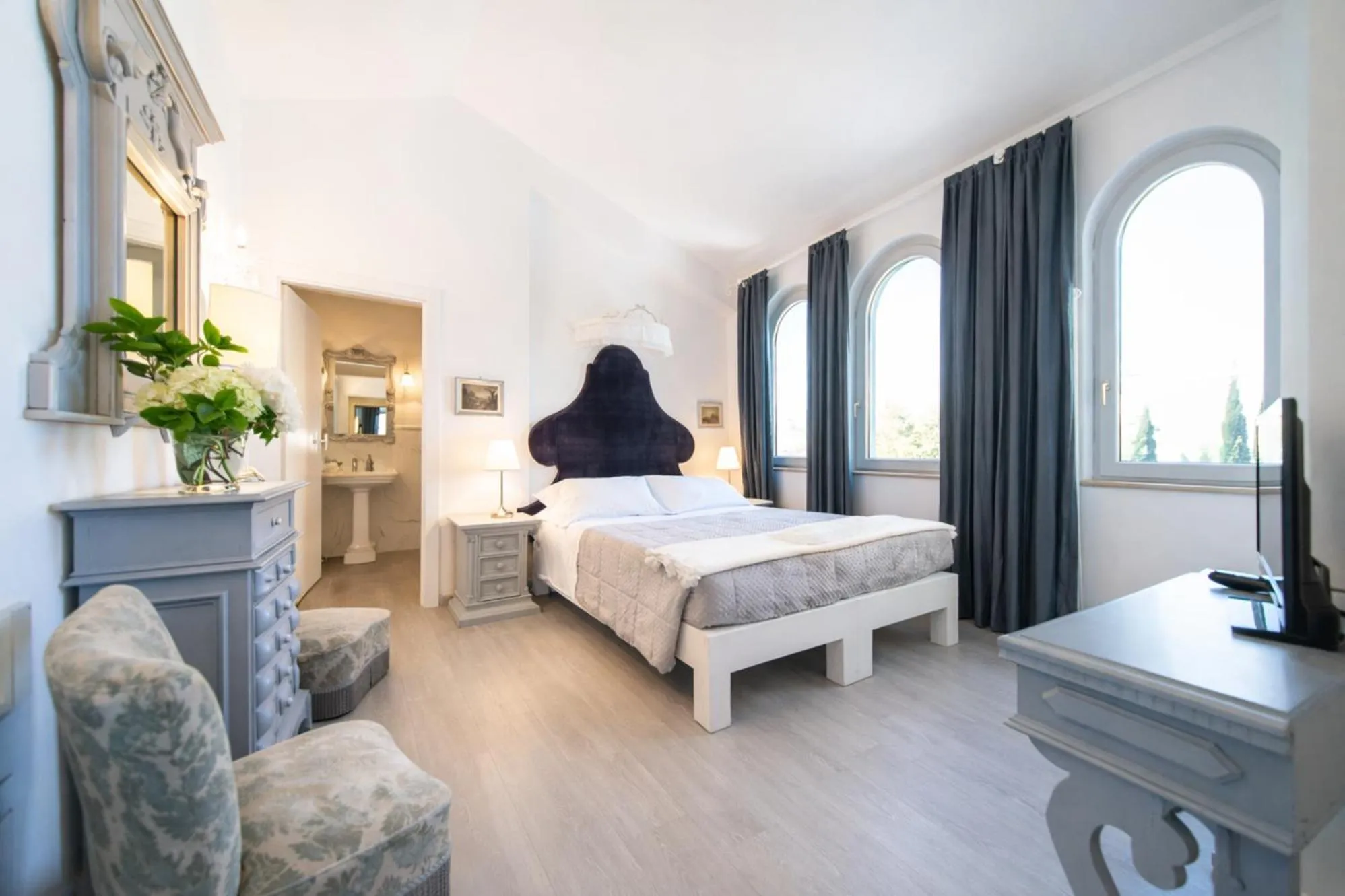 Bed in Country Lodge B&B