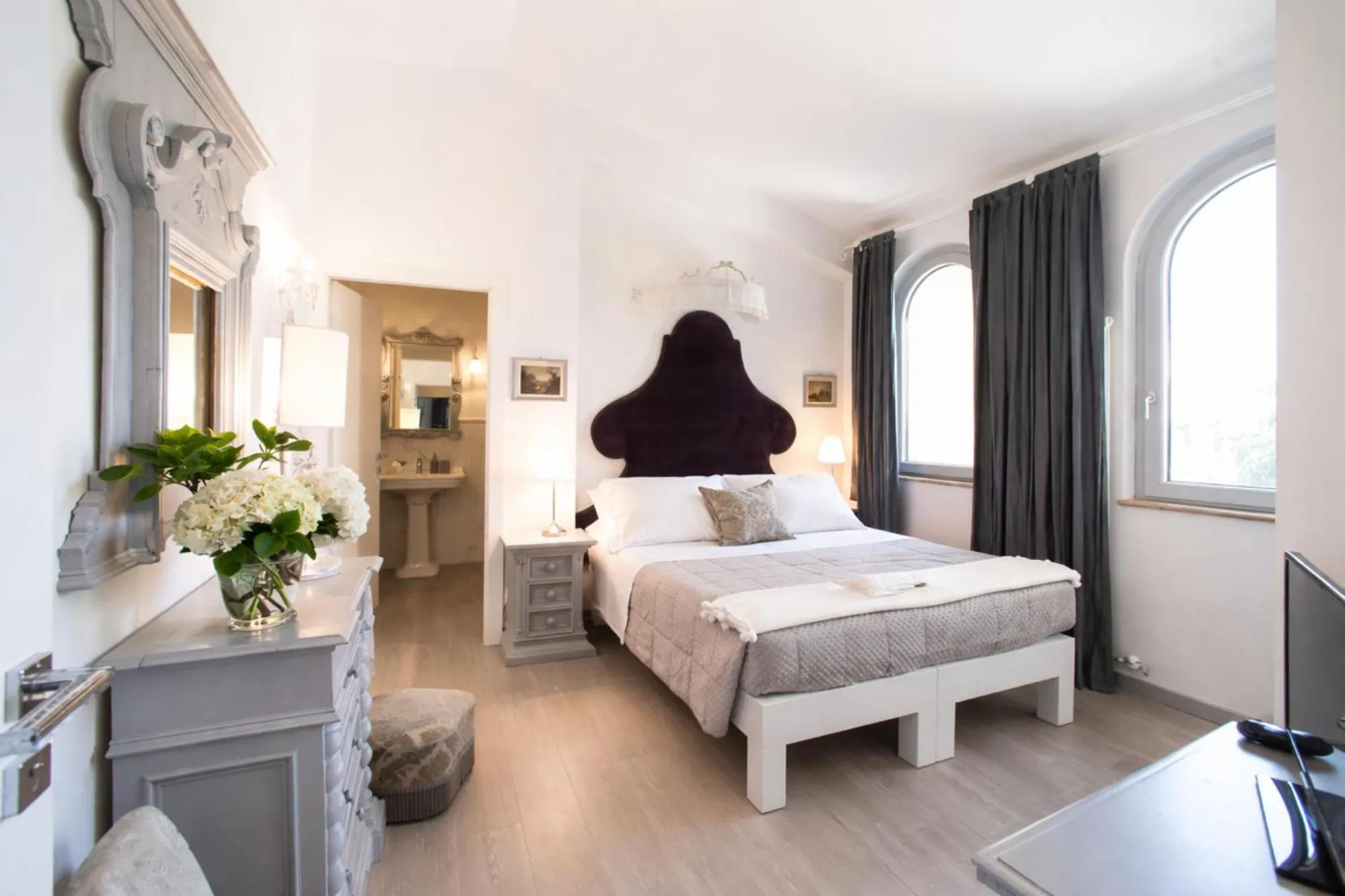 Bed in Country Lodge B&B