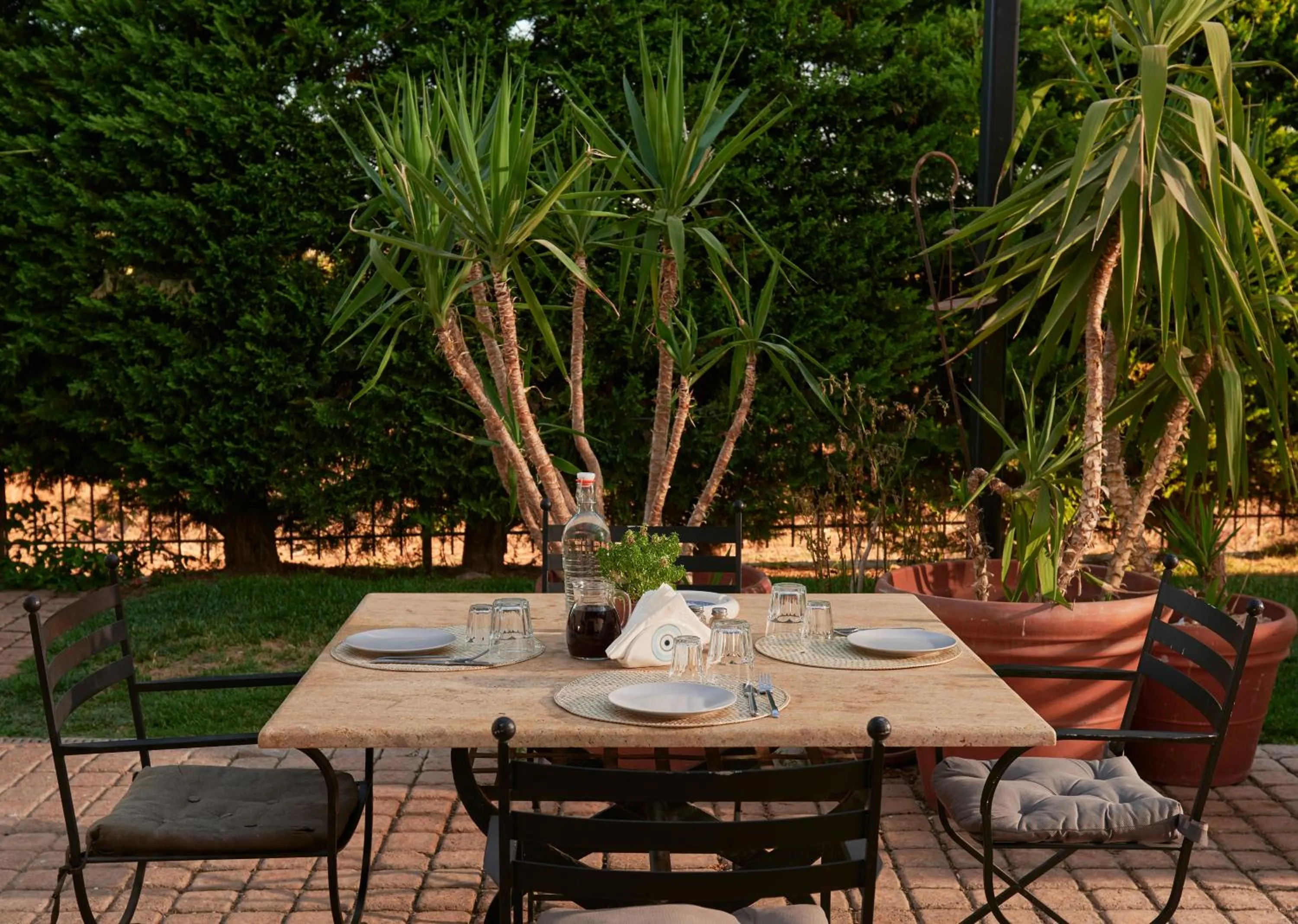 Garden in Varaba Country House