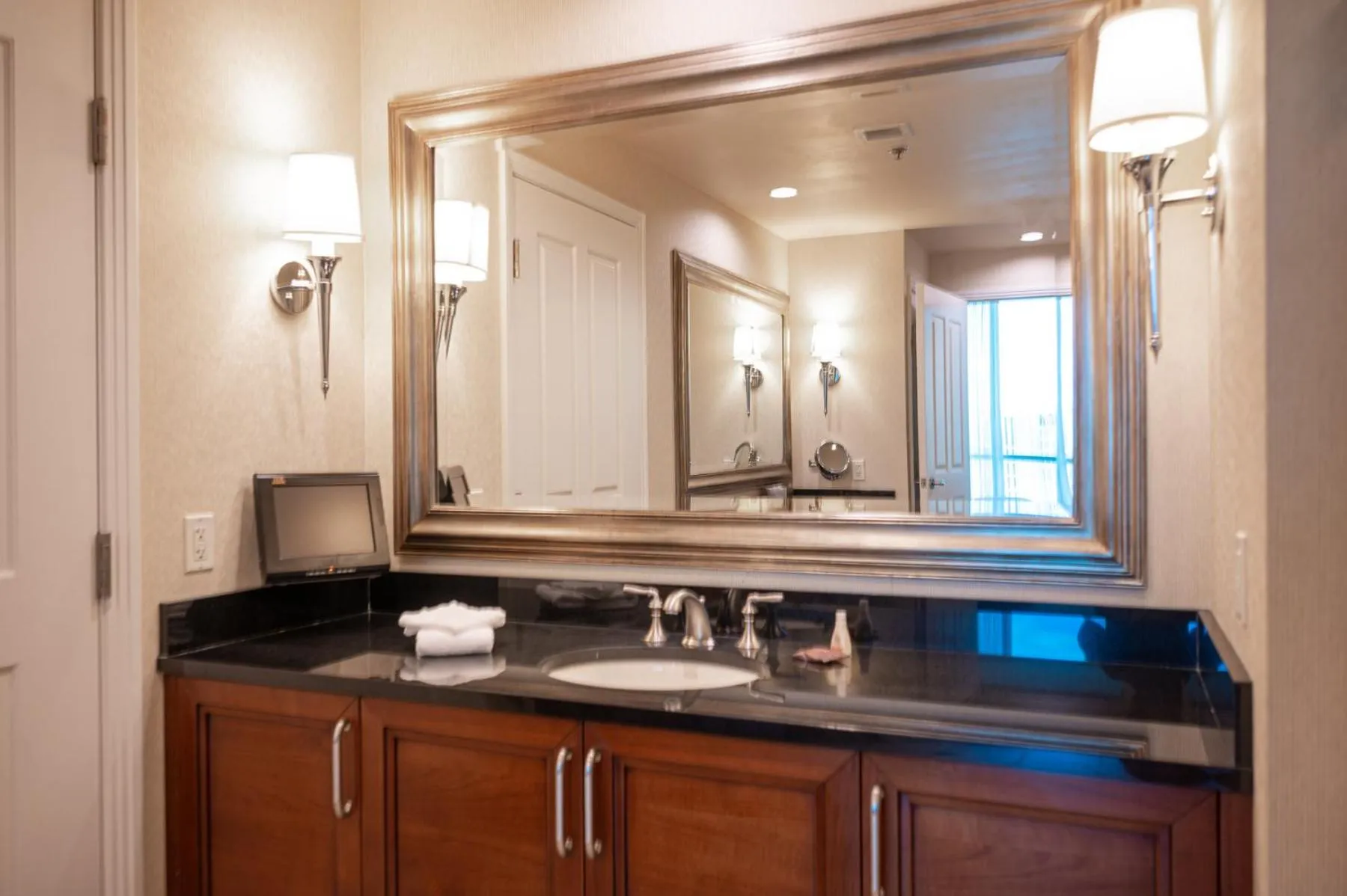 Jet Luxury Elite at The Signature