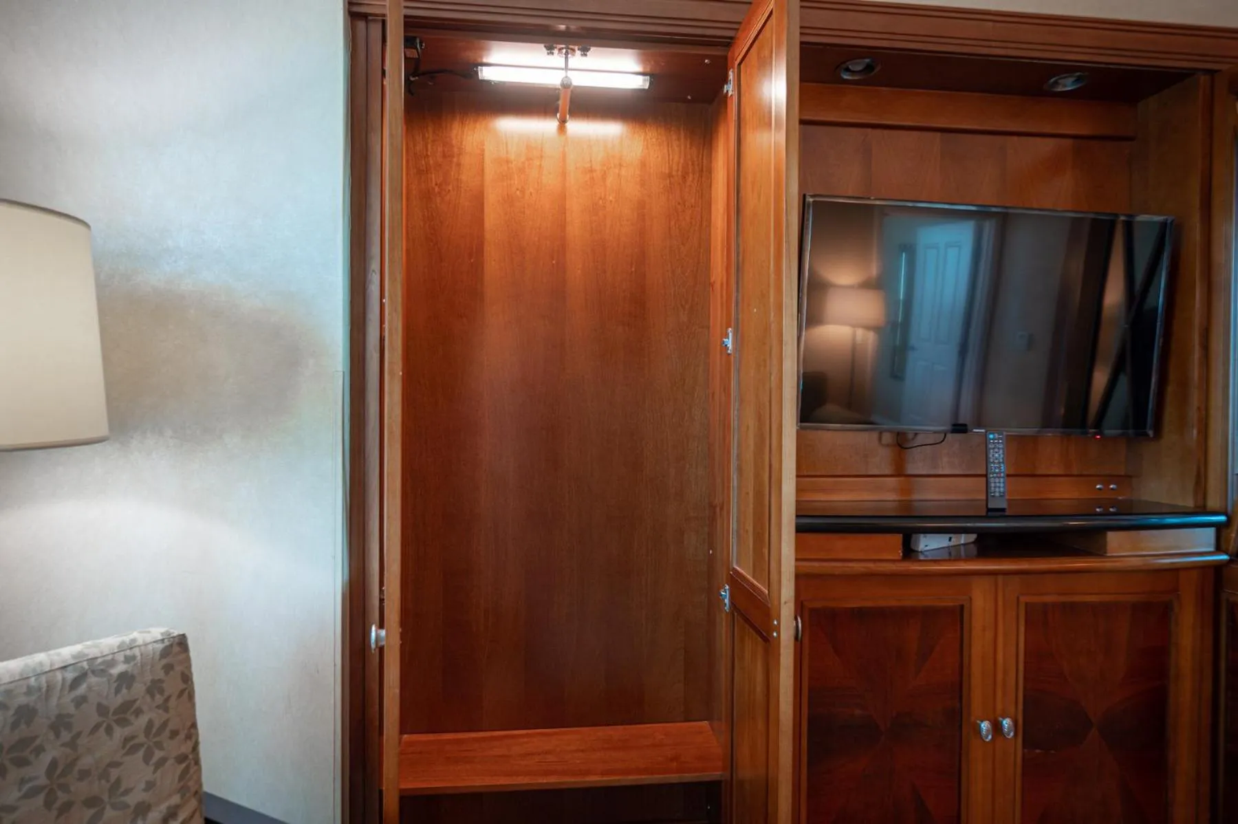 Jet Luxury Elite at The Signature