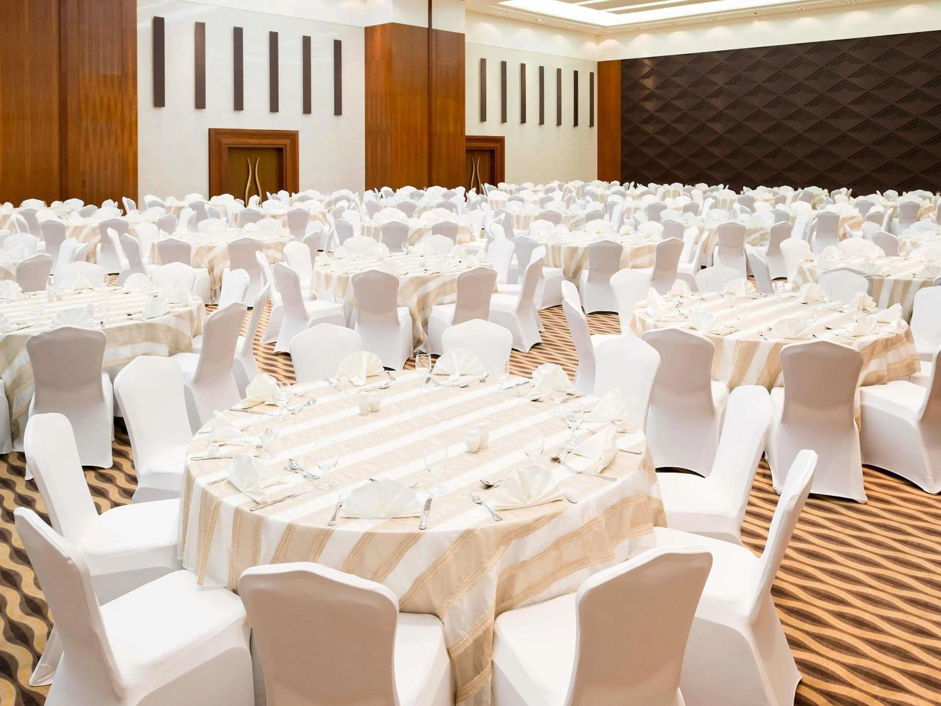 Meeting/conference room in Novotel Fujairah