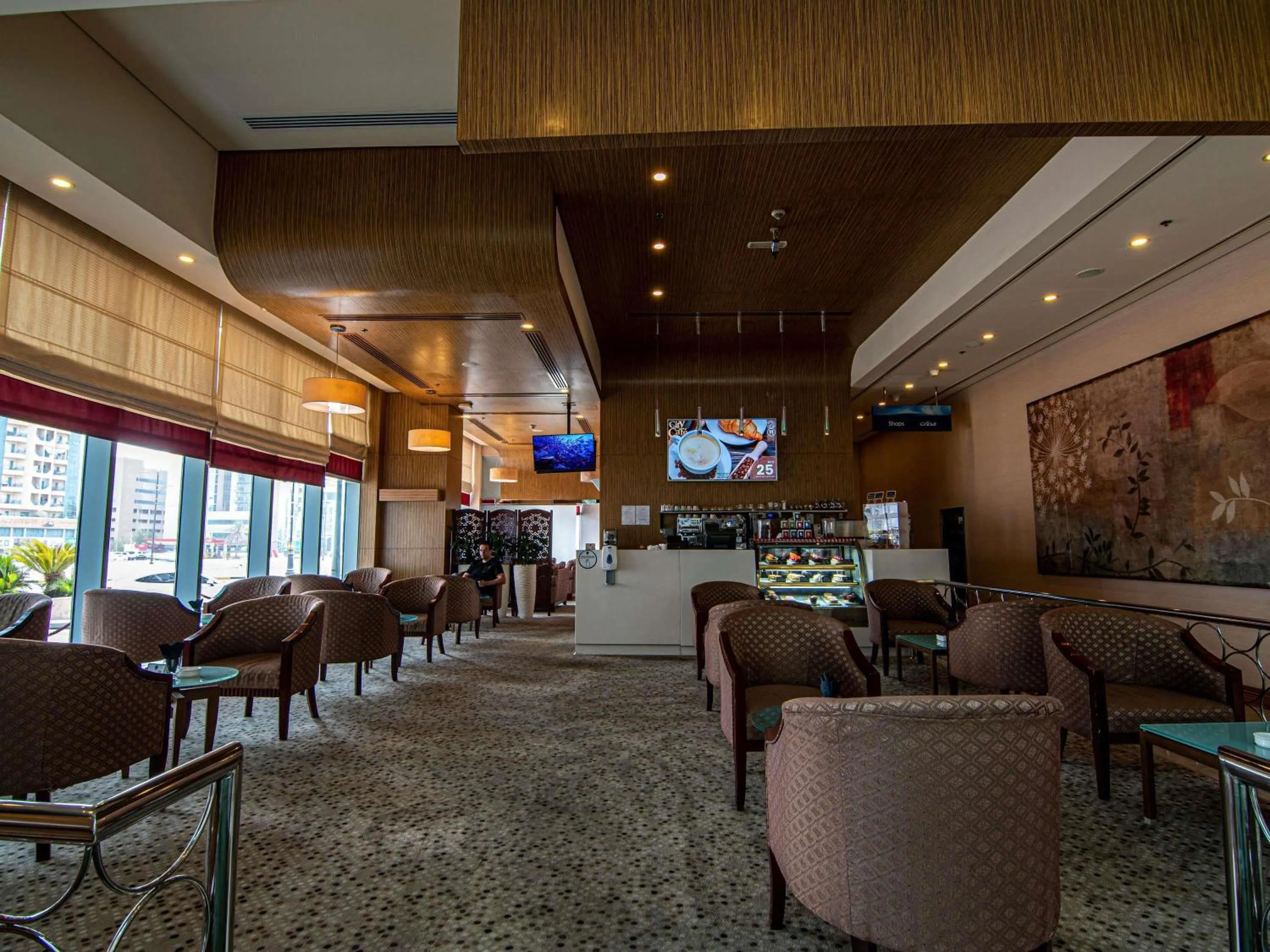 Restaurant/places to eat in Novotel Fujairah