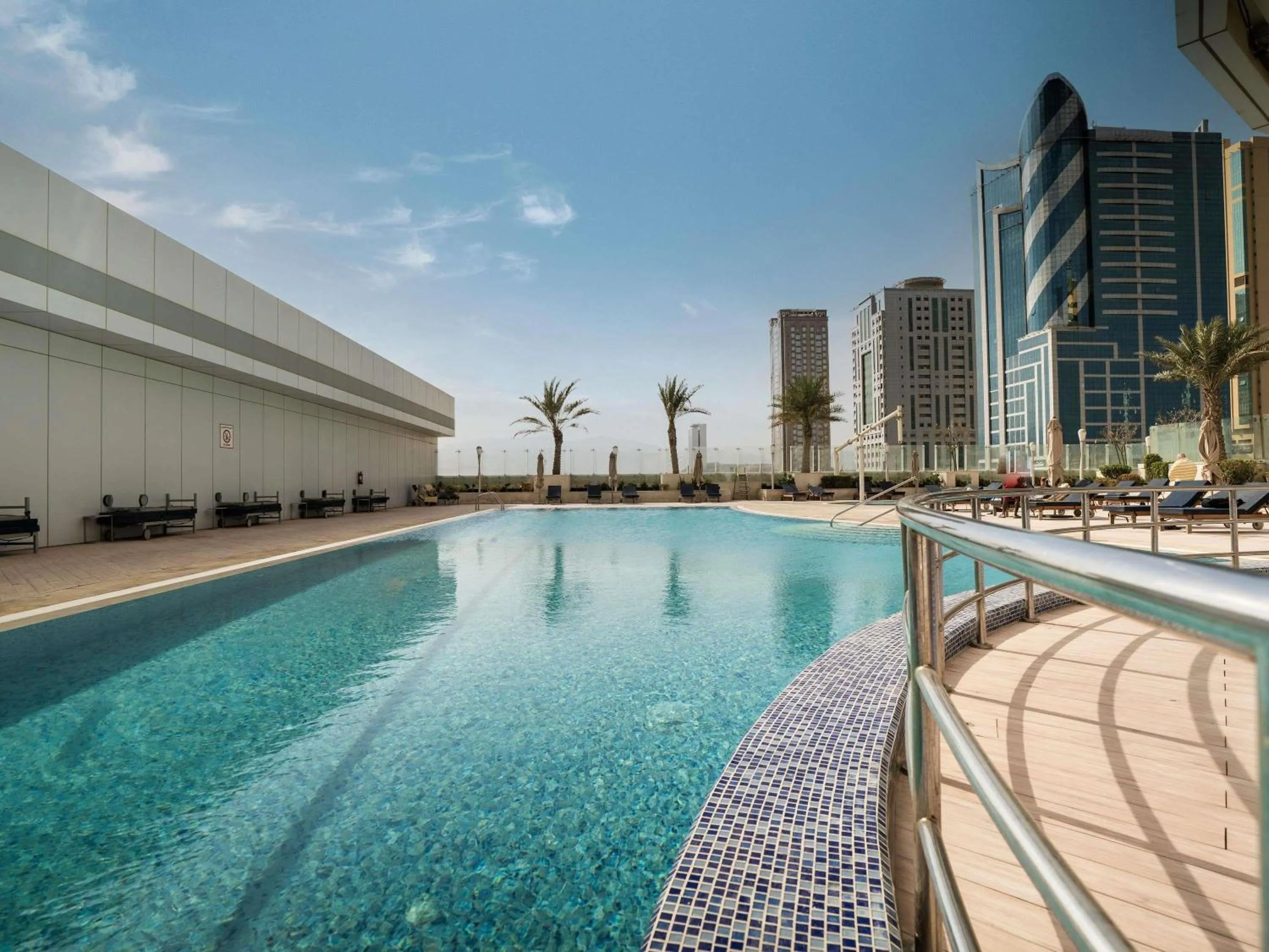 Lounge or bar in Novotel Fujairah