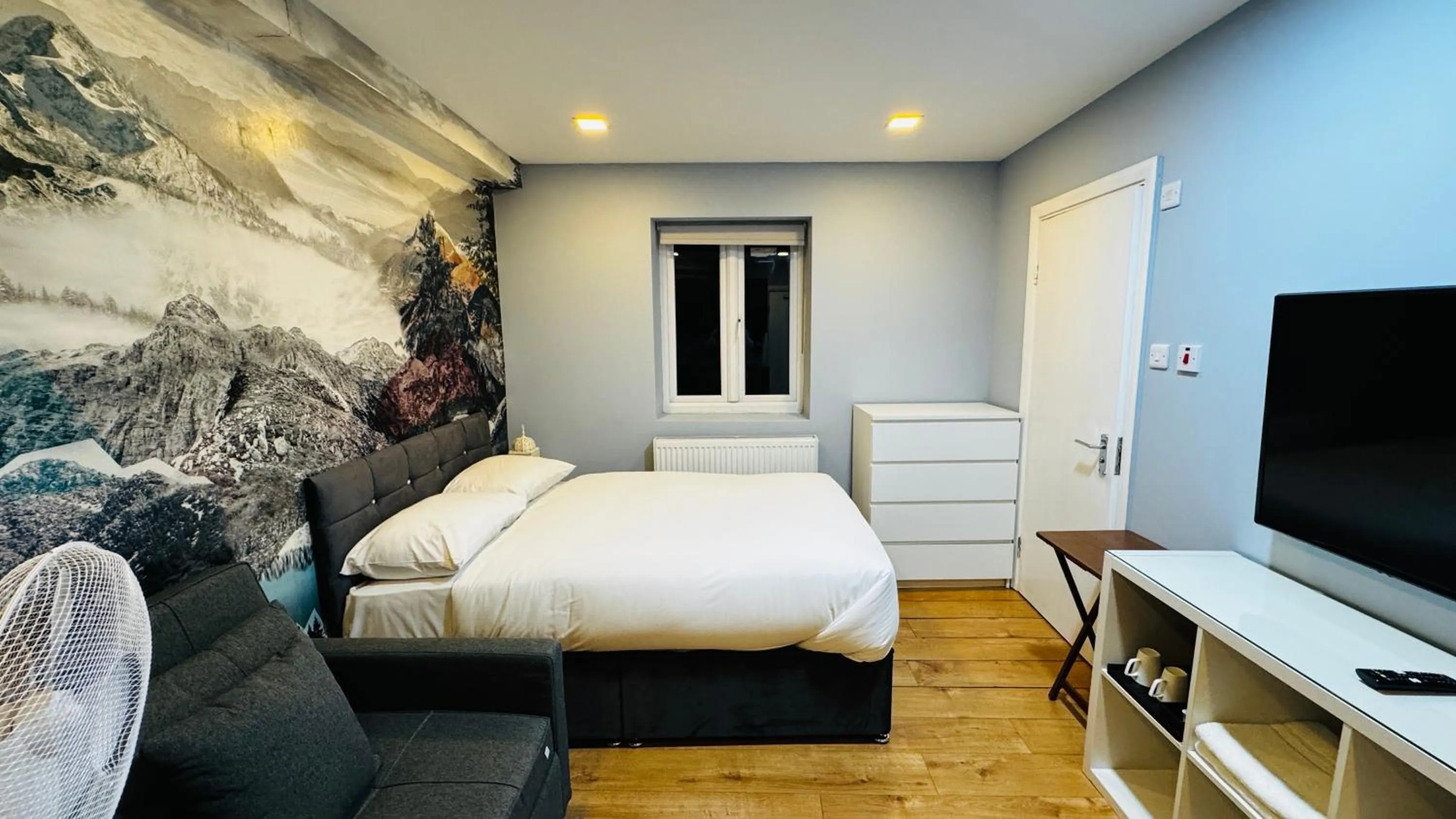 Bed in Private Boutique Apartments London