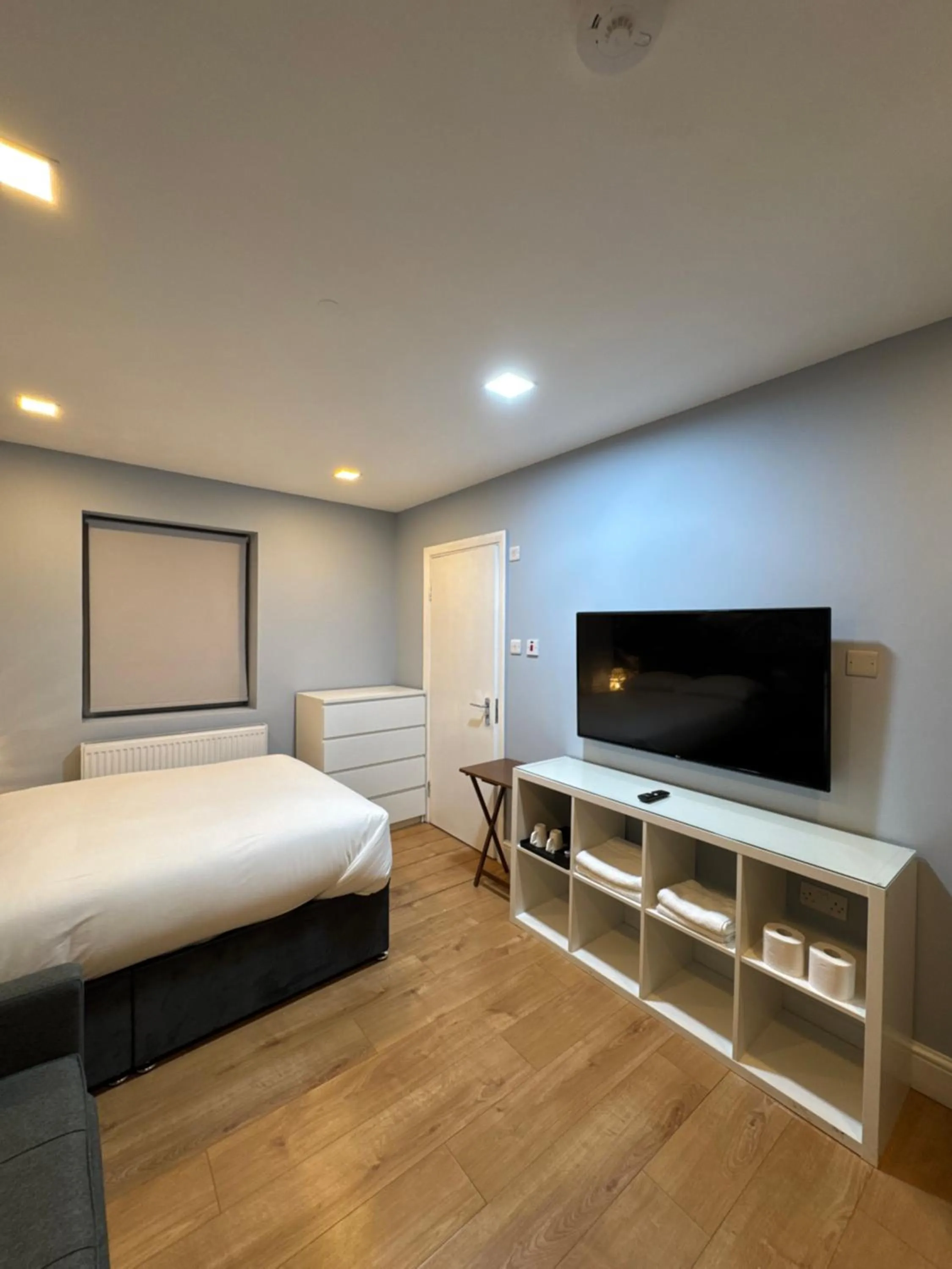 TV and multimedia, Bed in Private Boutique Apartments London