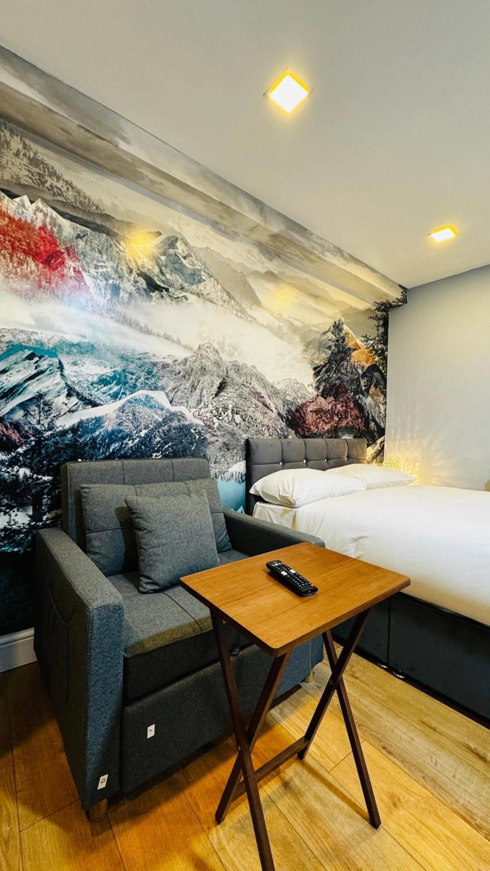 Bed in Private Boutique Apartments London