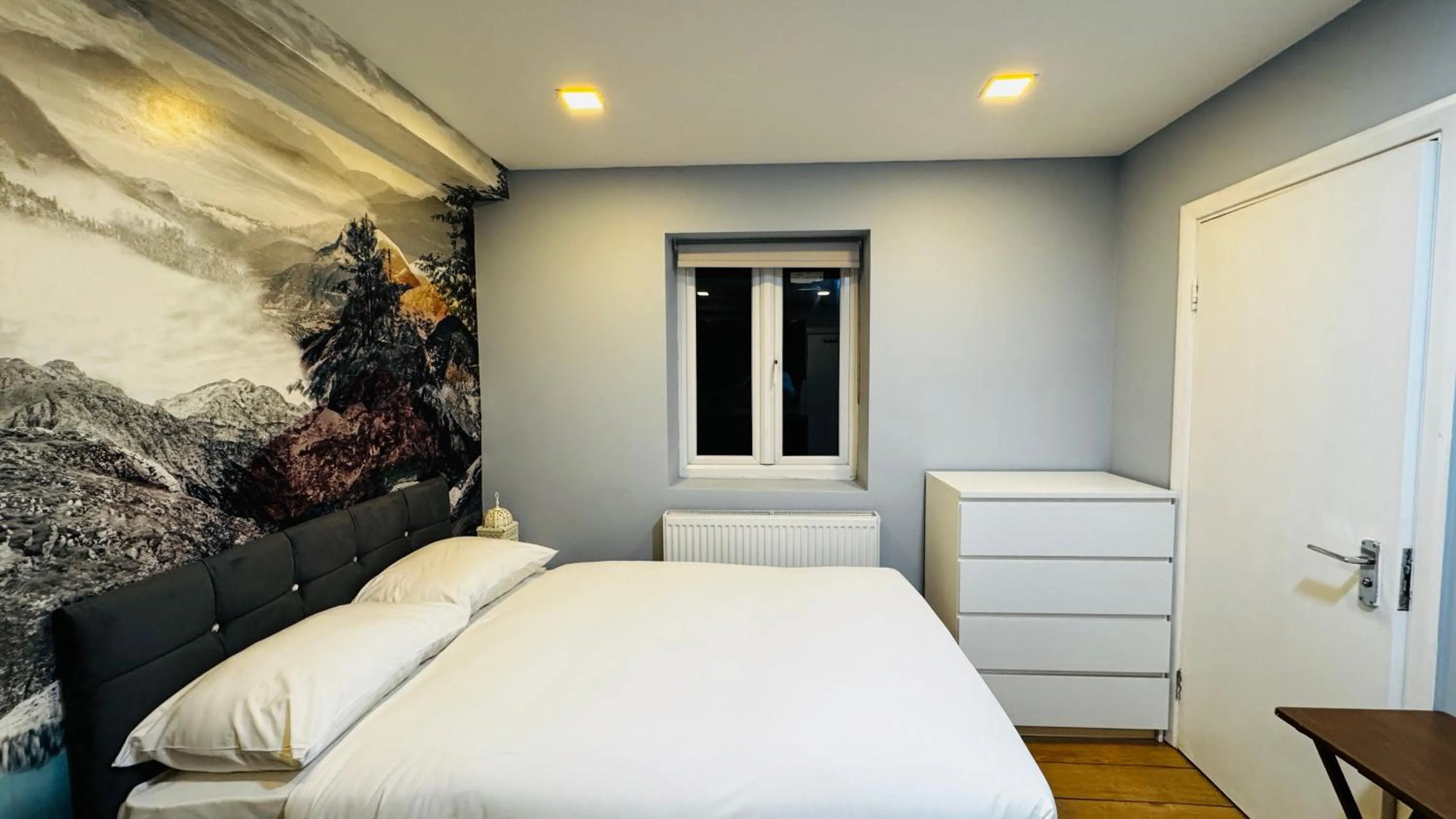 Bed in Private Boutique Apartments London