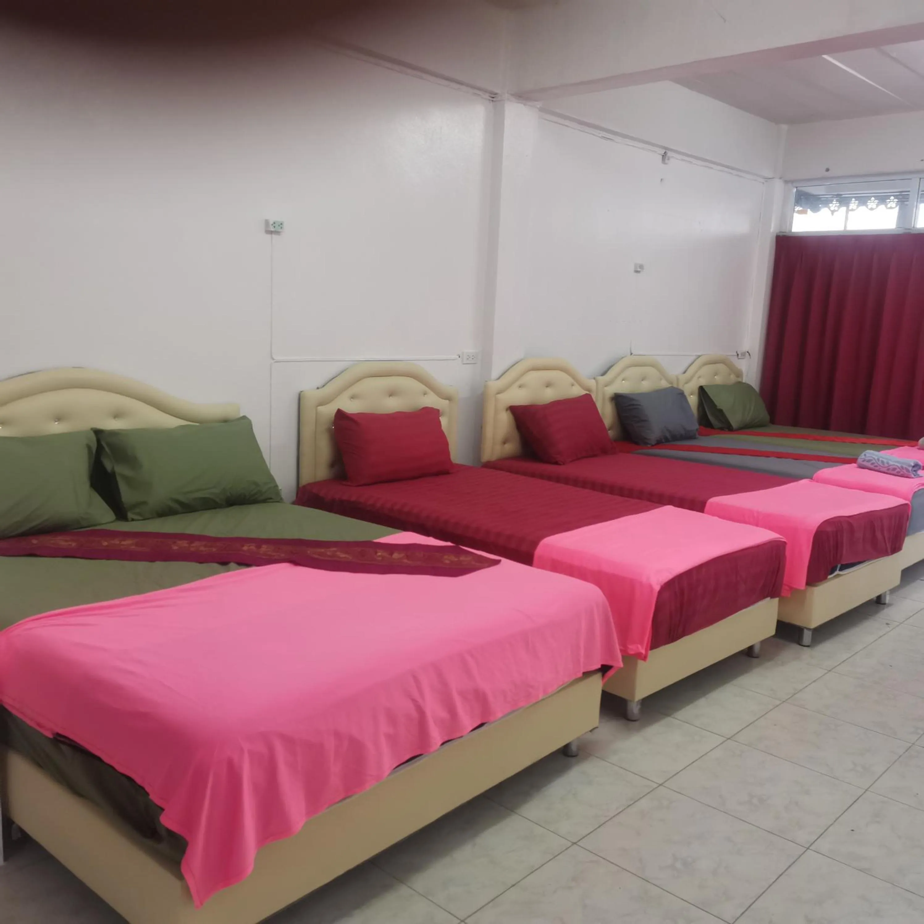 Bed in Haadrin village Fullmoon