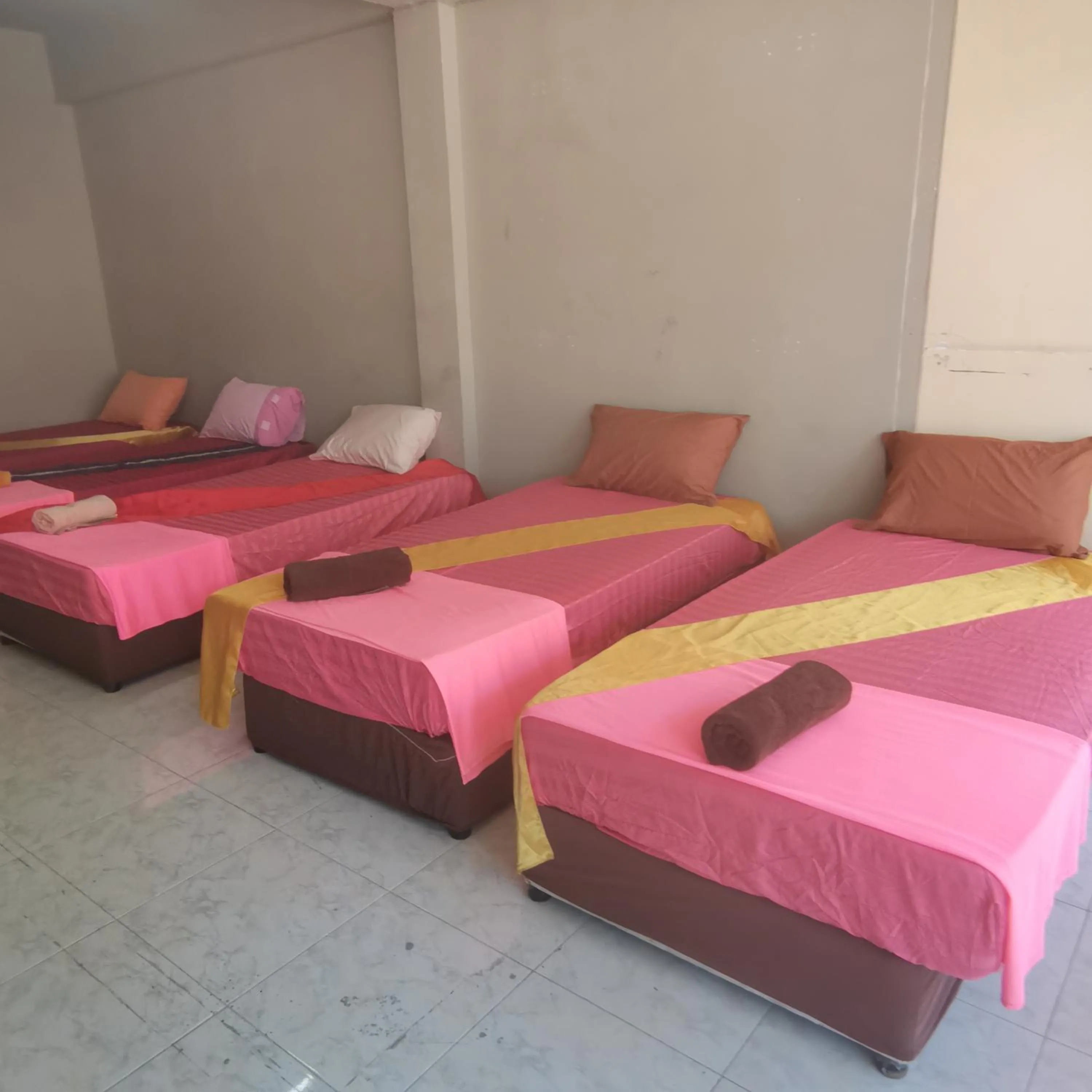 Bed in Haadrin village Fullmoon