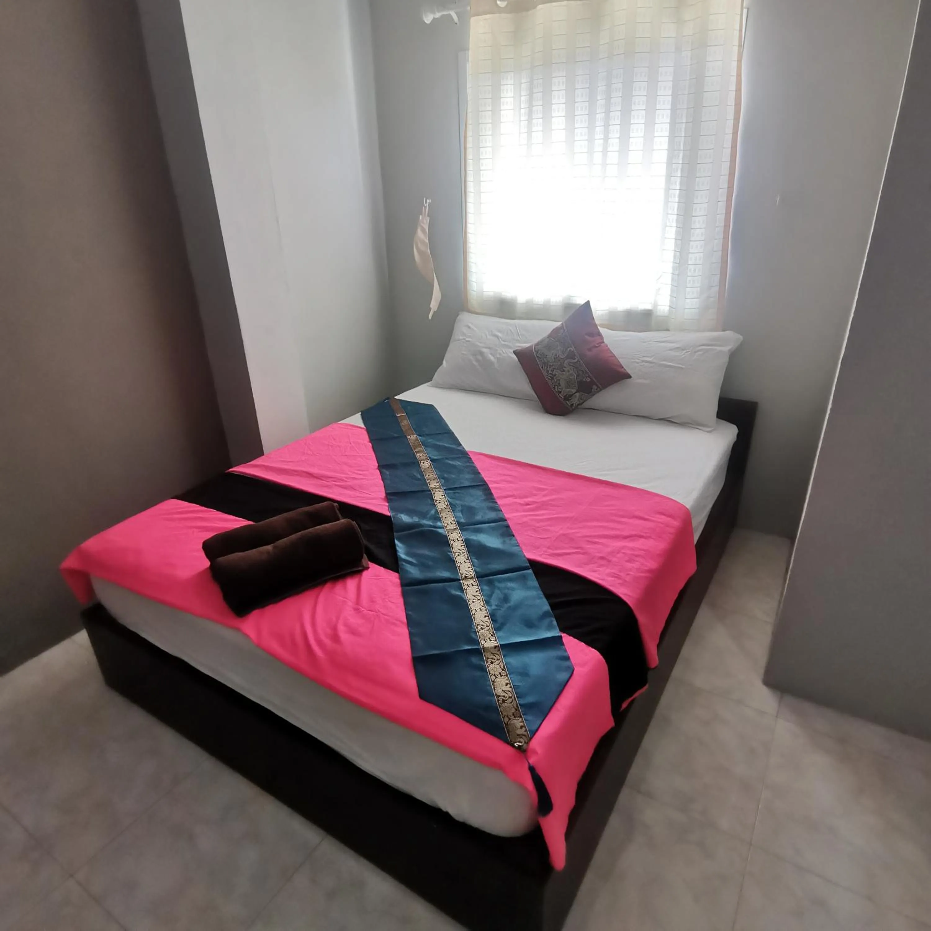 Bed in Haadrin village Fullmoon