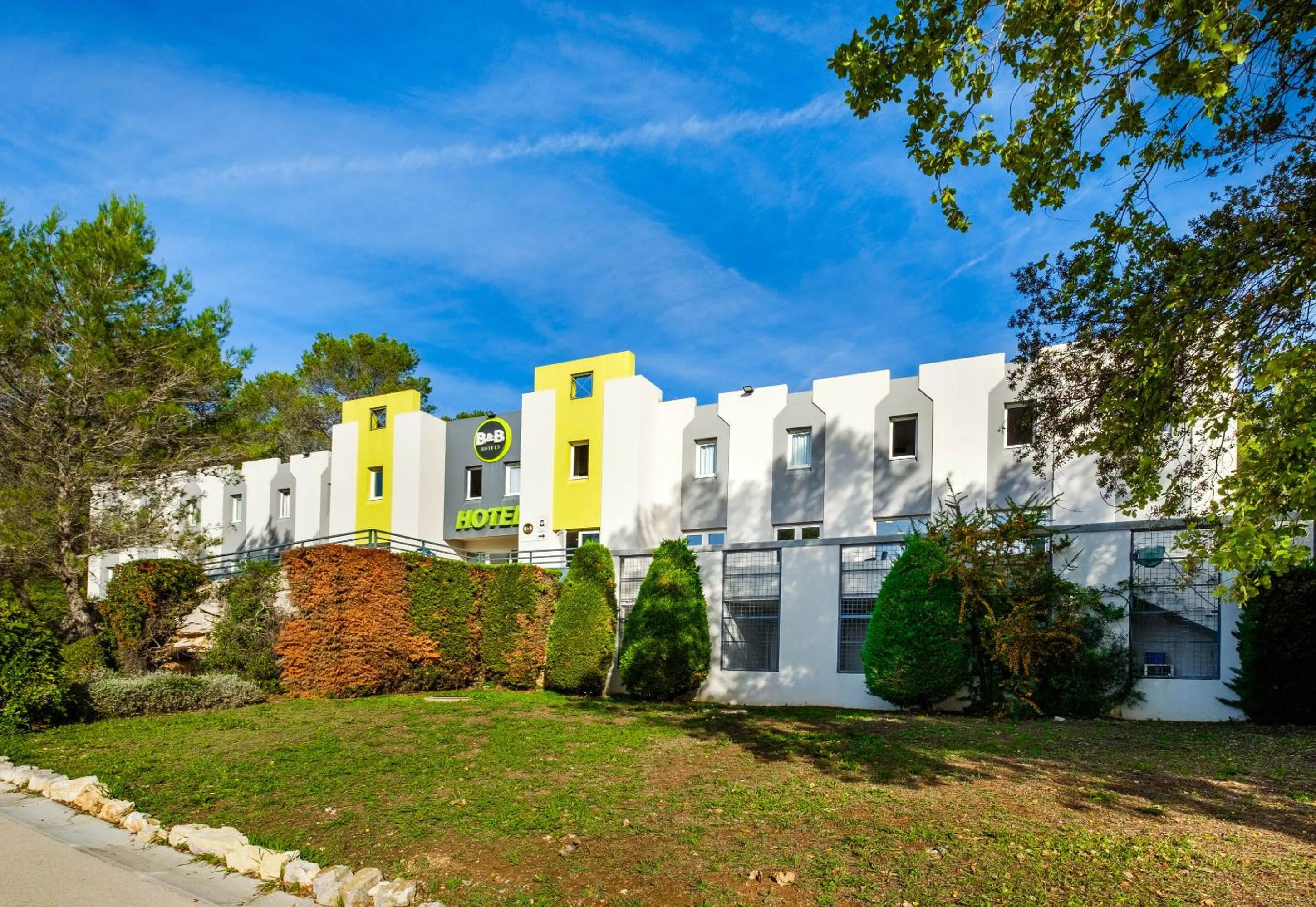 Property building in B&B HOTEL Antibes Sophia Le Relais