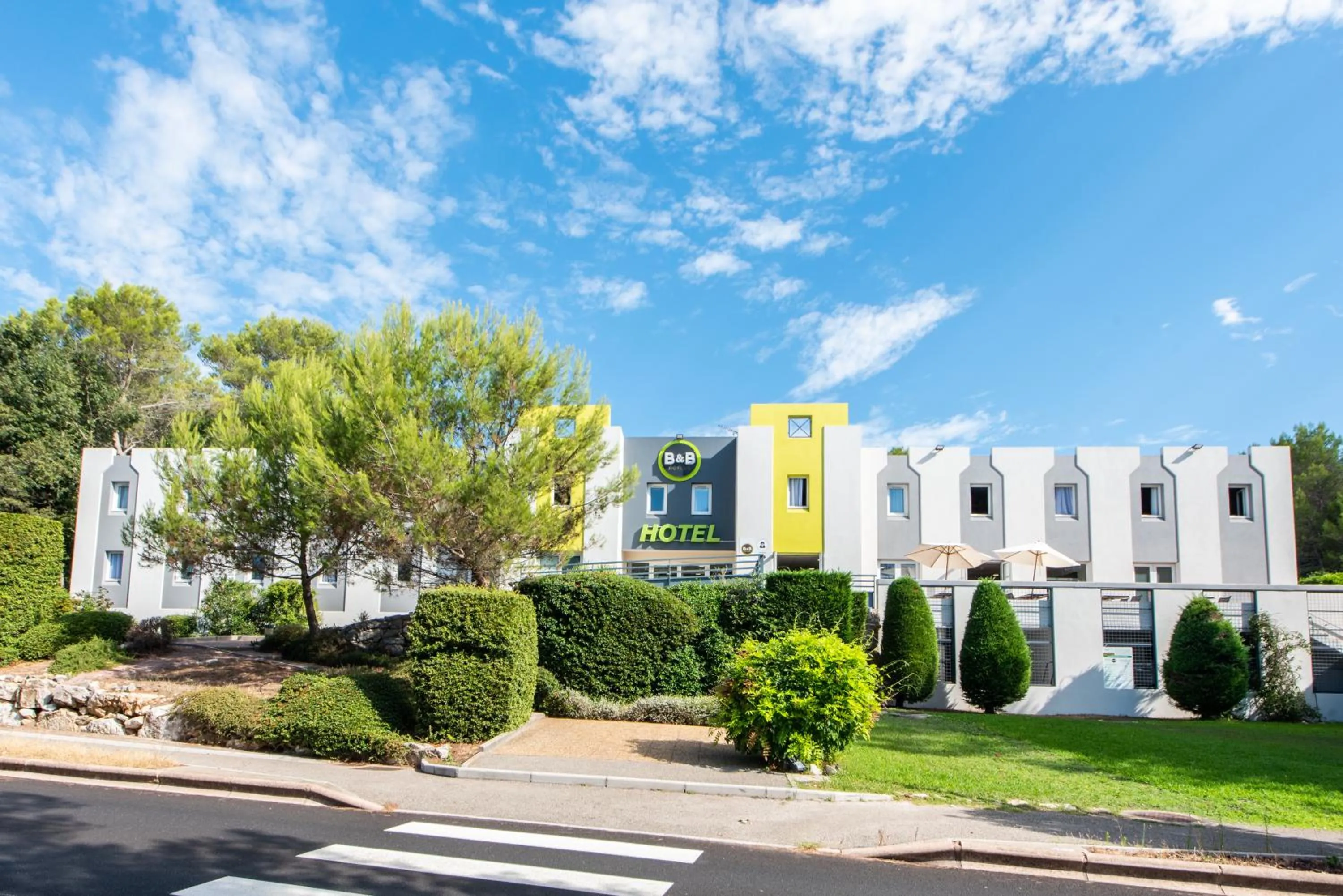 Facade/entrance in B&B HOTEL Antibes Sophia Le Relais