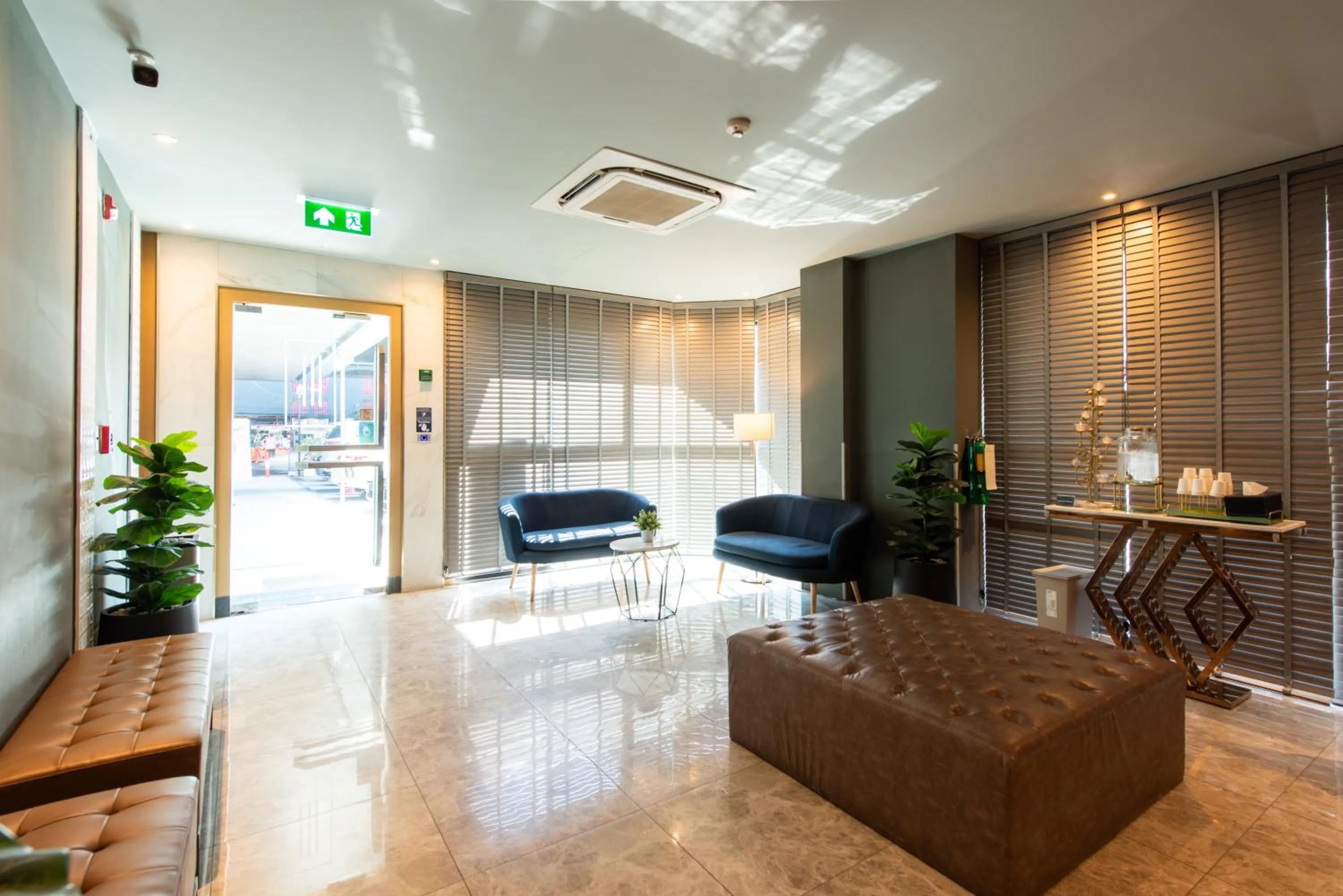 Lobby or reception in Hi Sotel Victory Monument