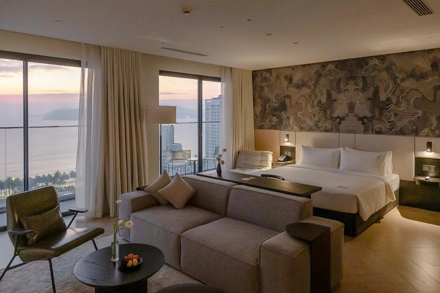 Property building, Bed in December Hotel